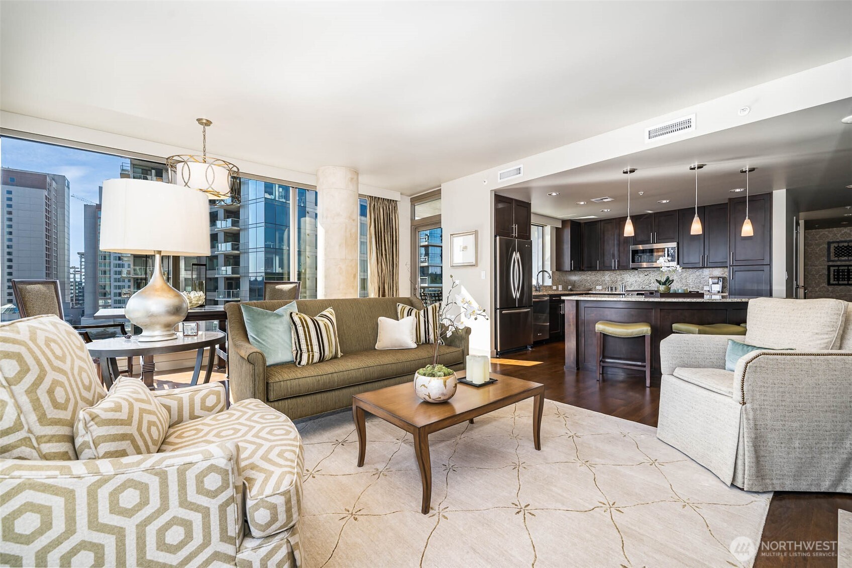 10650 NE 9th Place Unit: 1122