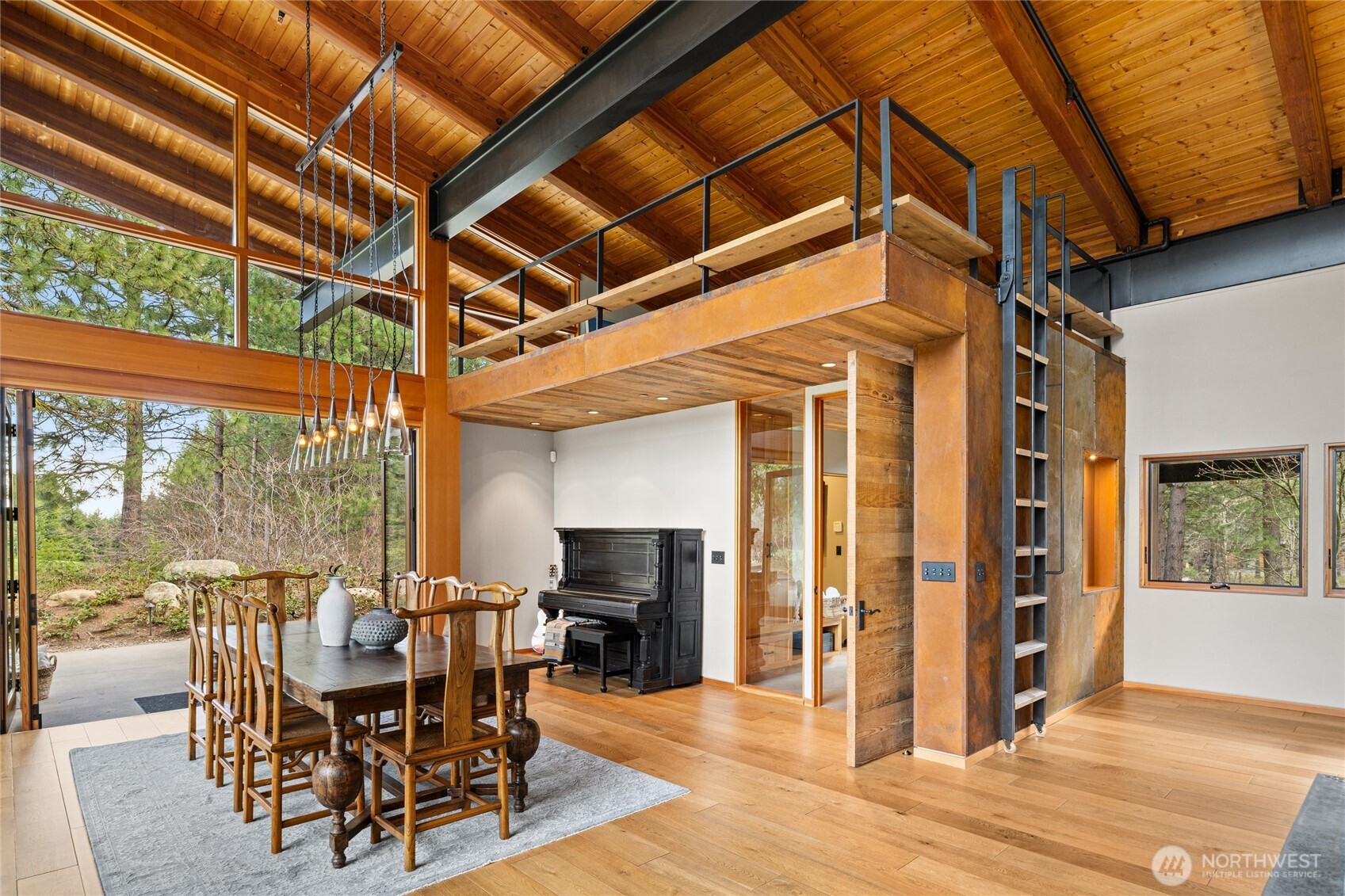 250 Leaden Queen Lane