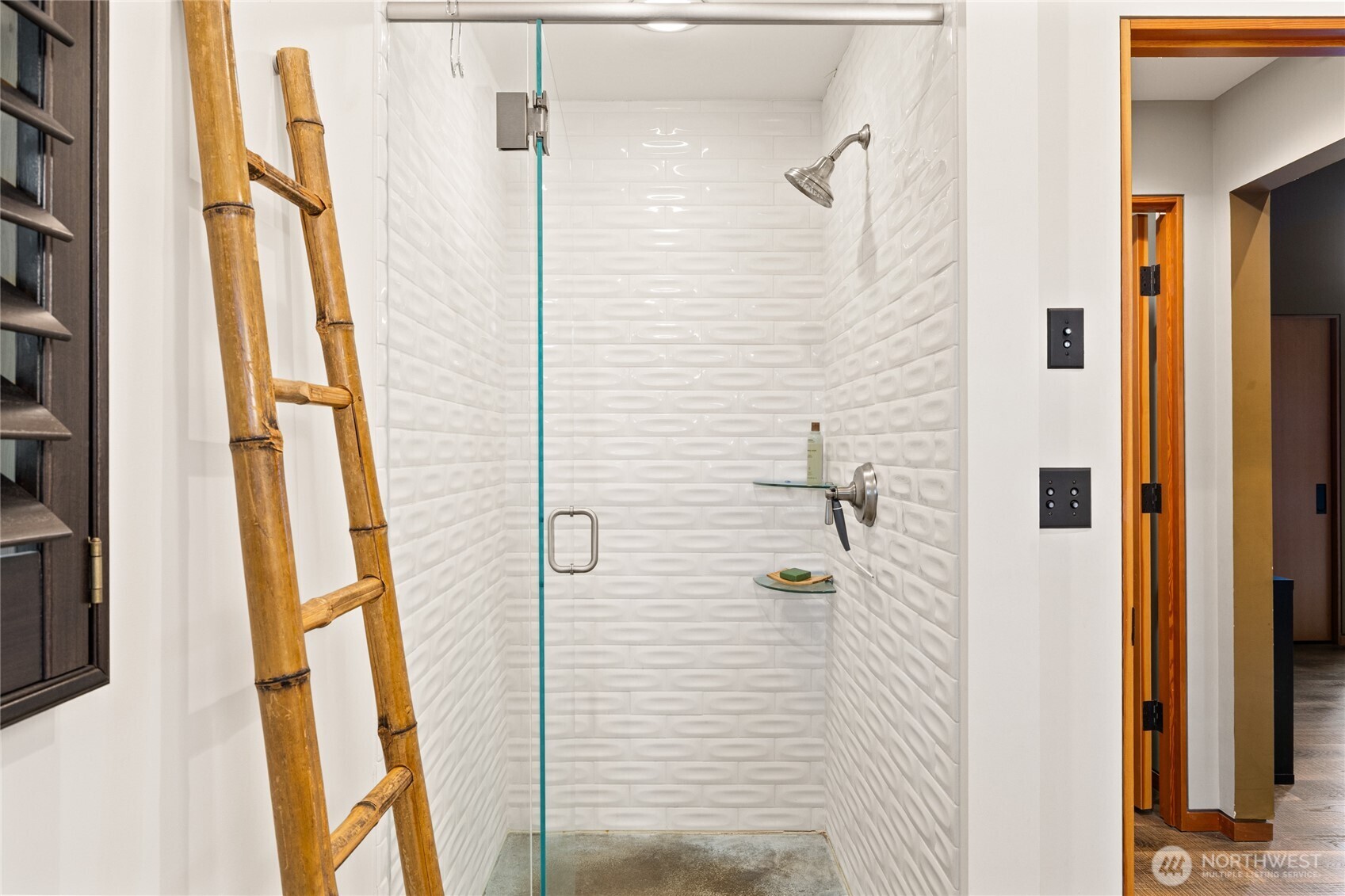 250 Leaden Queen Lane