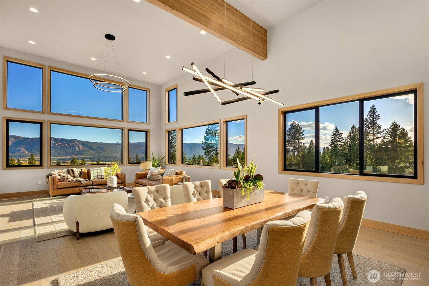 1721 Forest Ridge Drive