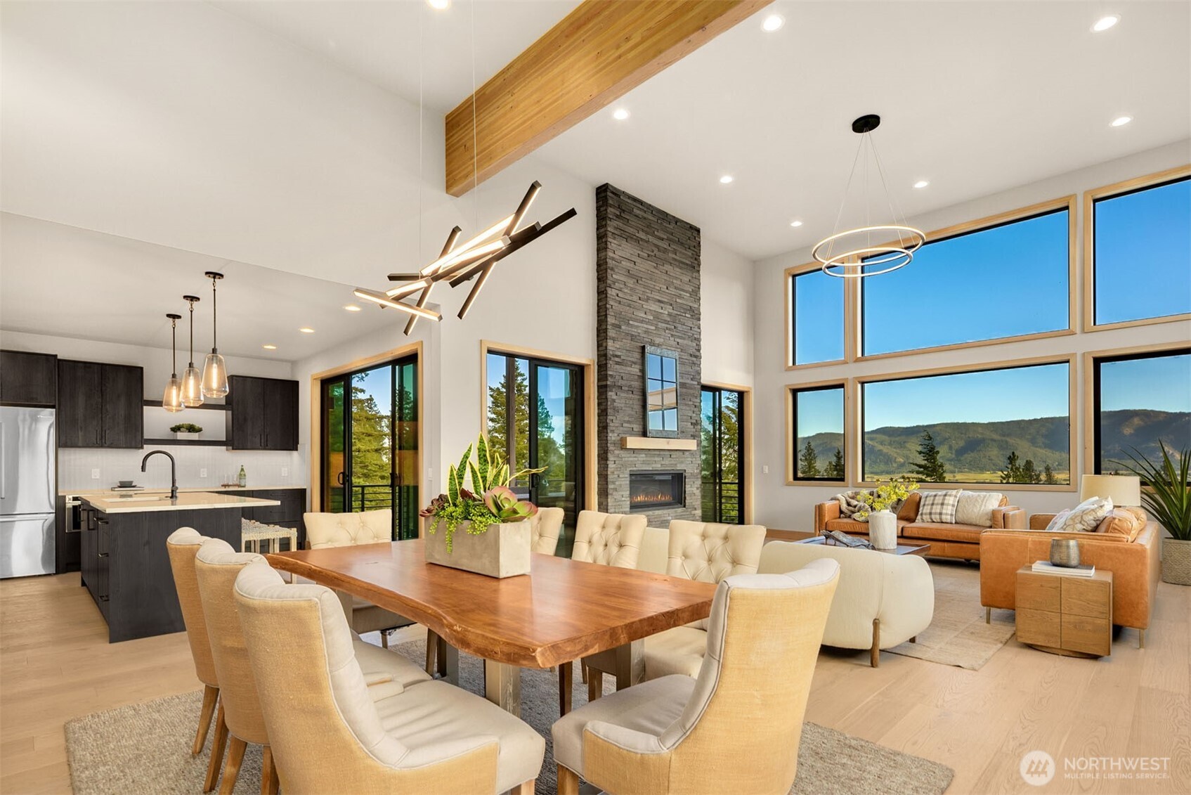 1721 Forest Ridge Drive