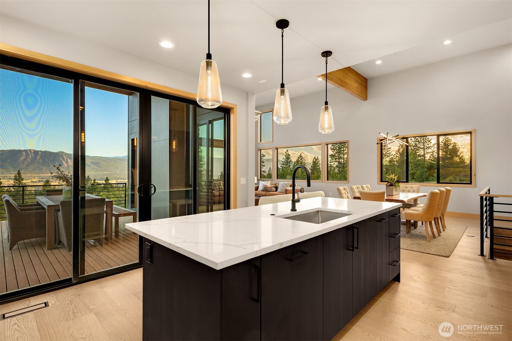 1721 Forest Ridge Drive