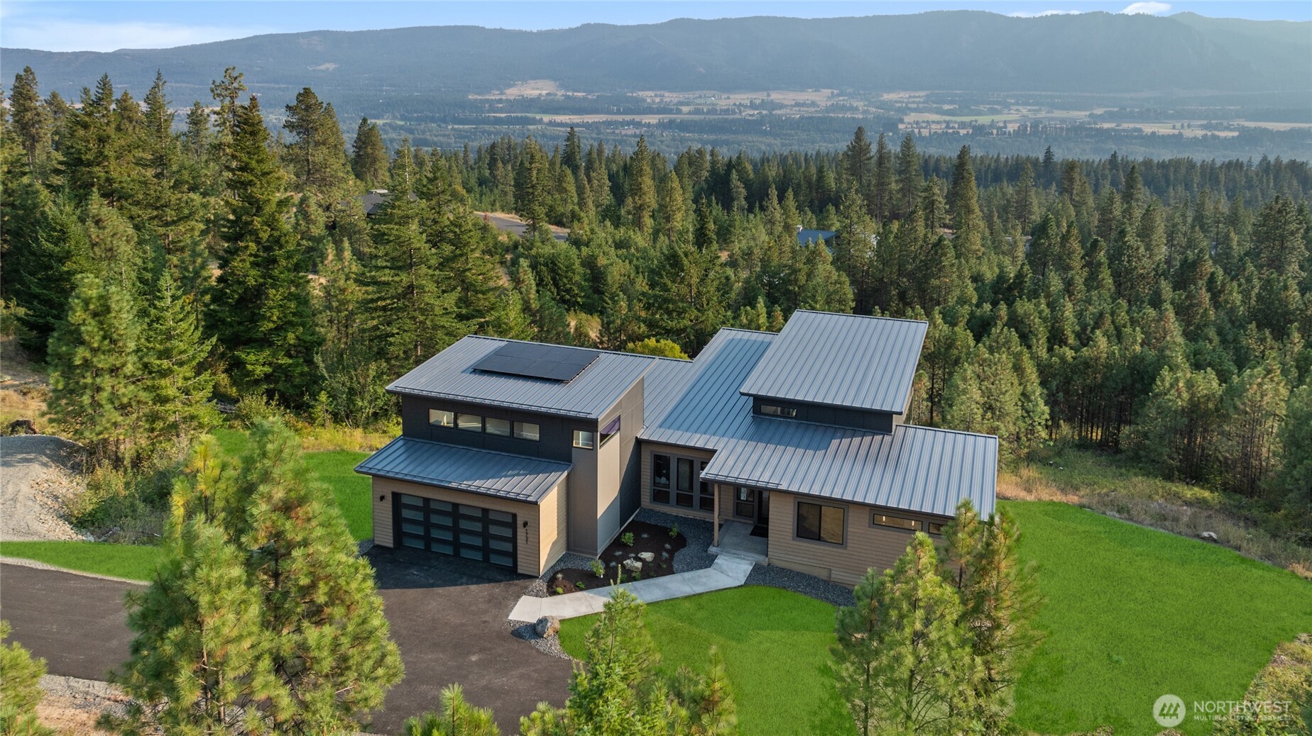 1721 Forest Ridge Drive