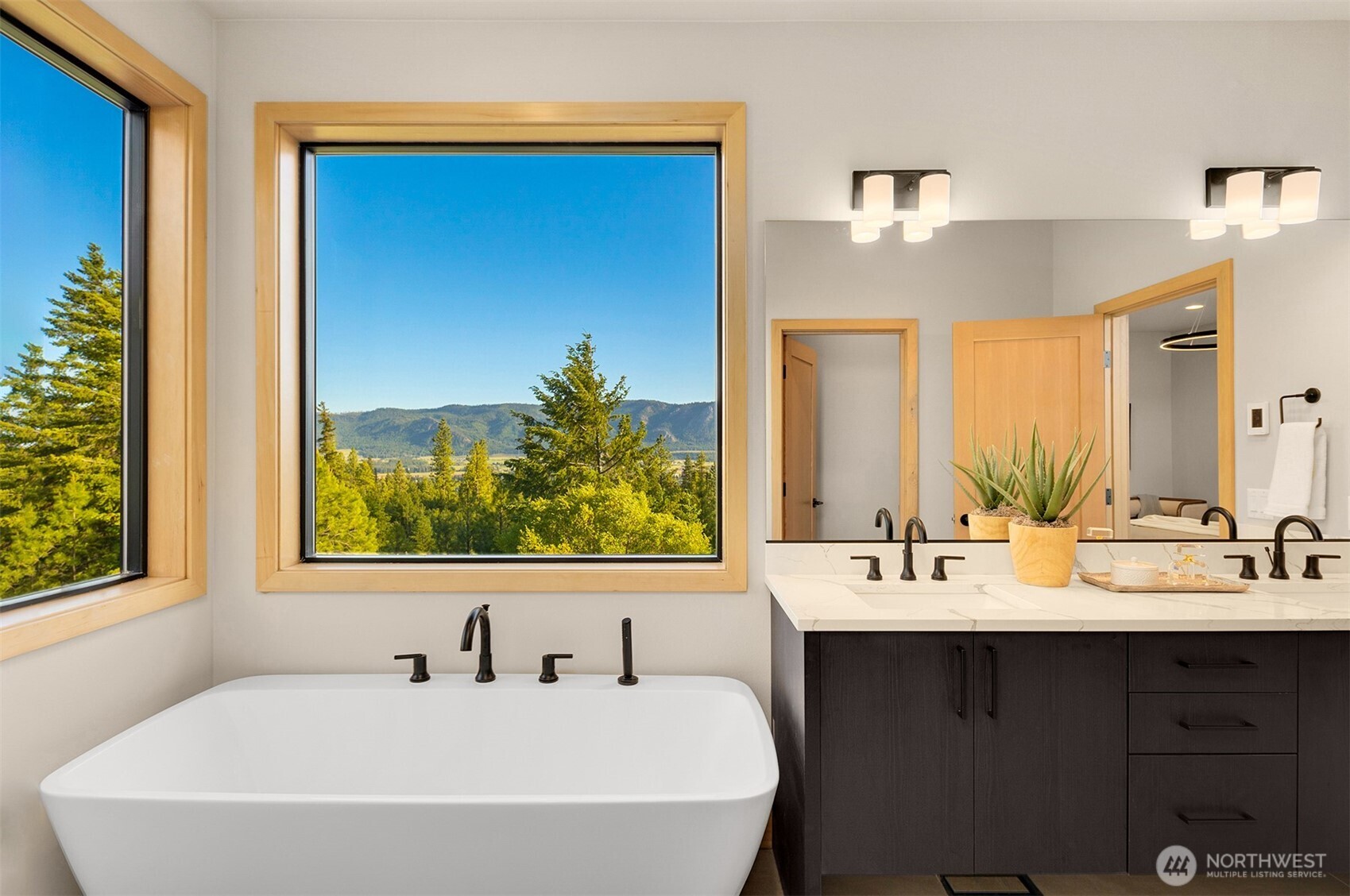 1721 Forest Ridge Drive