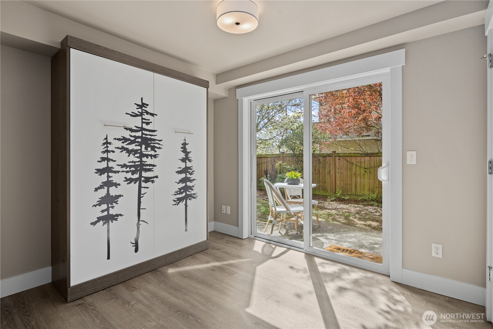 5015 A 8th Avenue NW