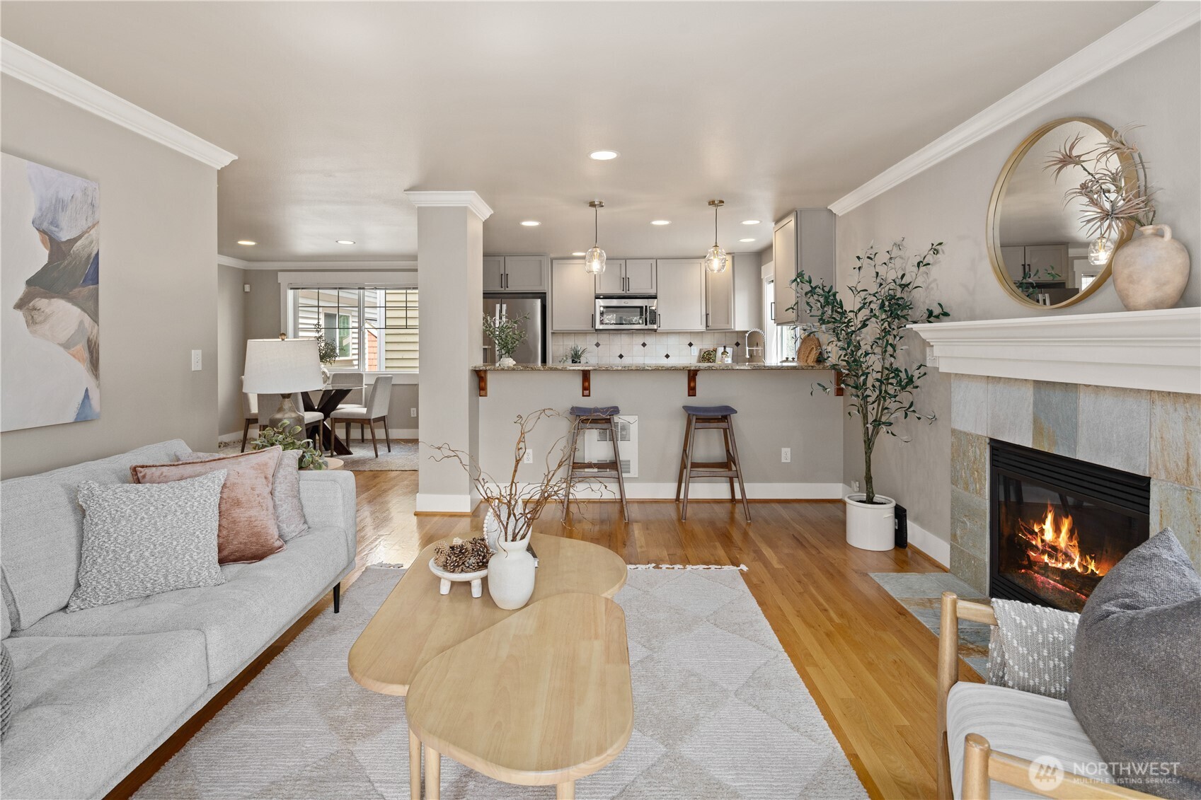 5015 A 8th Avenue NW