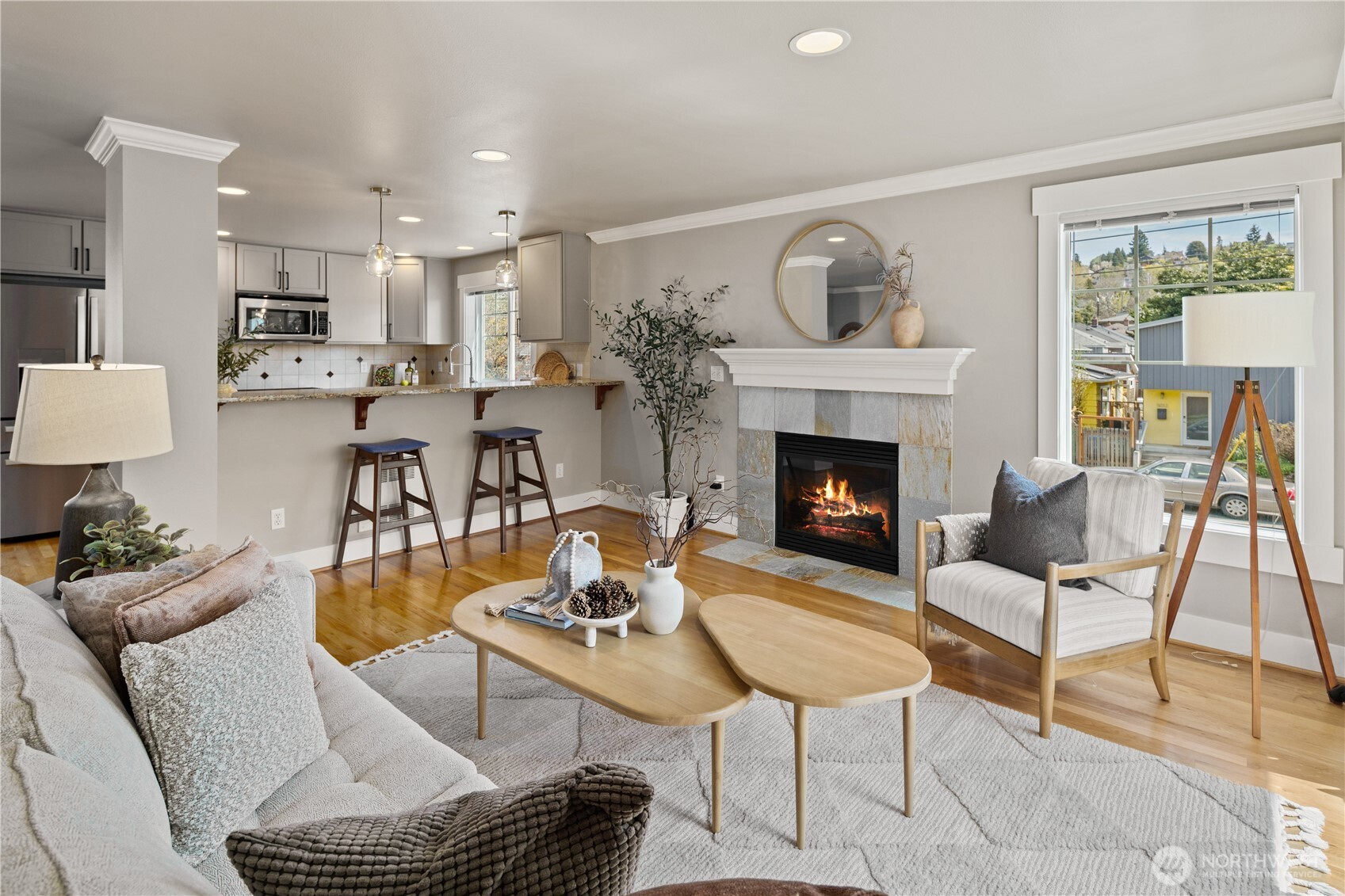 5015 A 8th Avenue NW