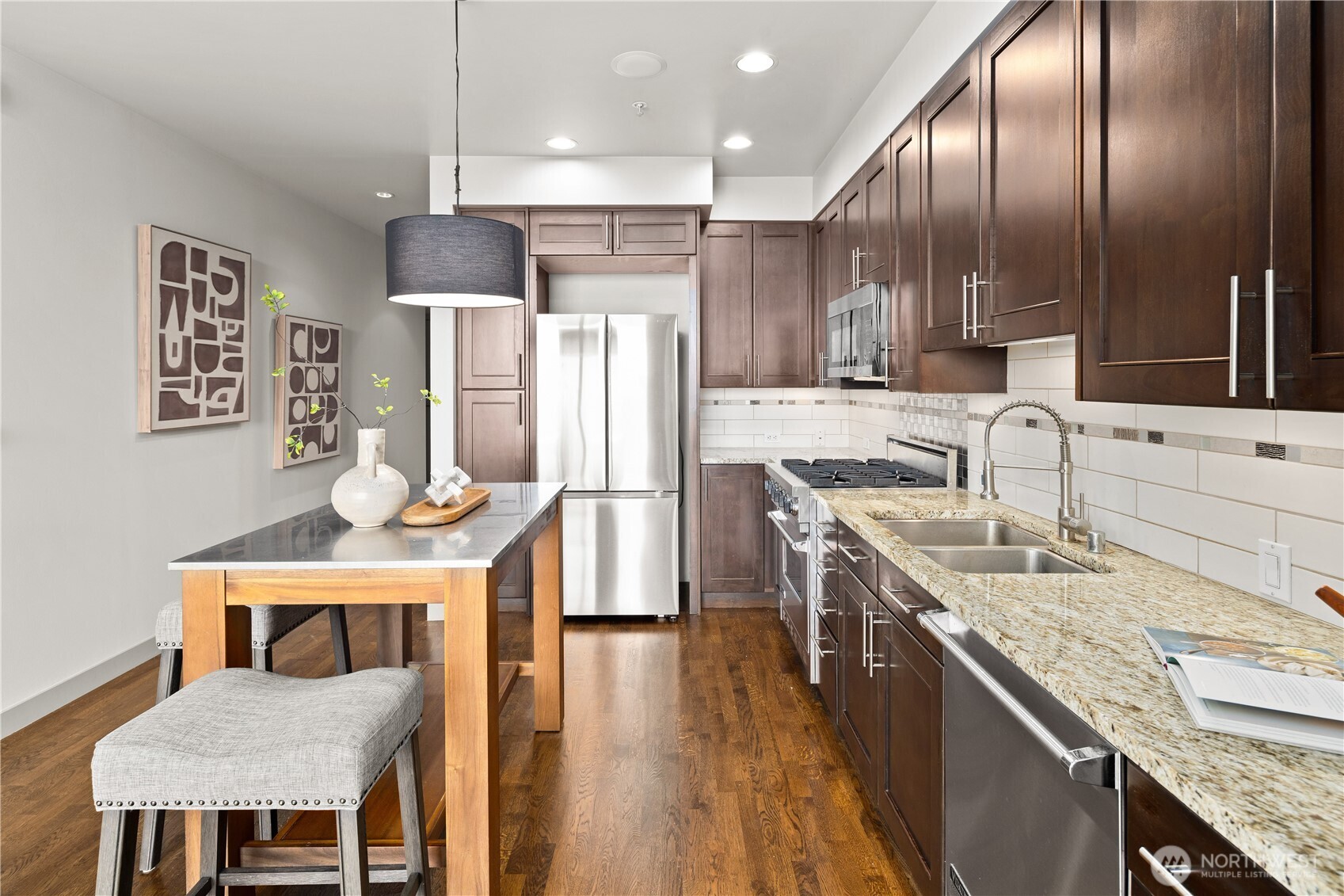 10650 NE 9th Place Unit: 1925