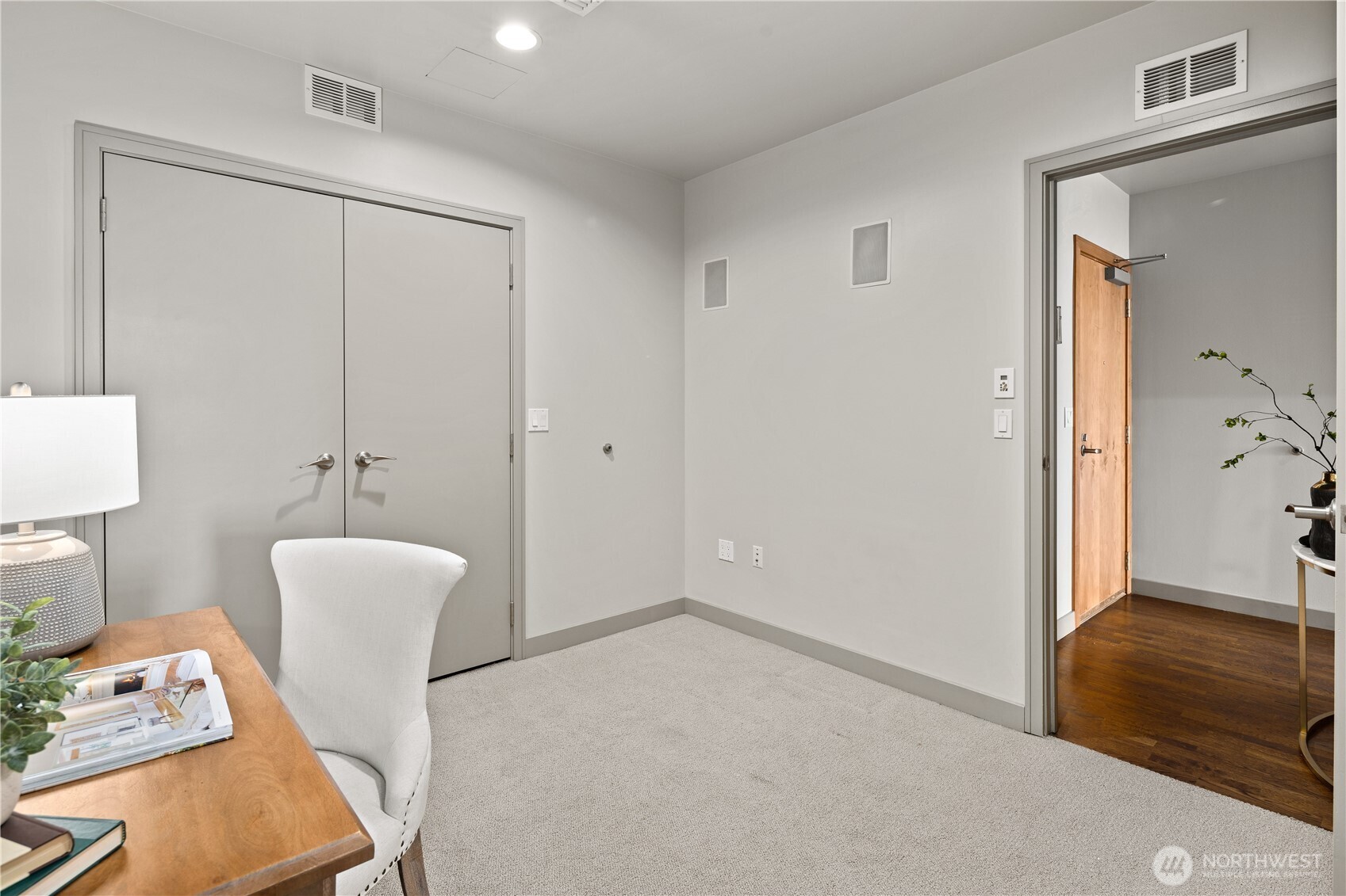 10650 NE 9th Place Unit: 1925