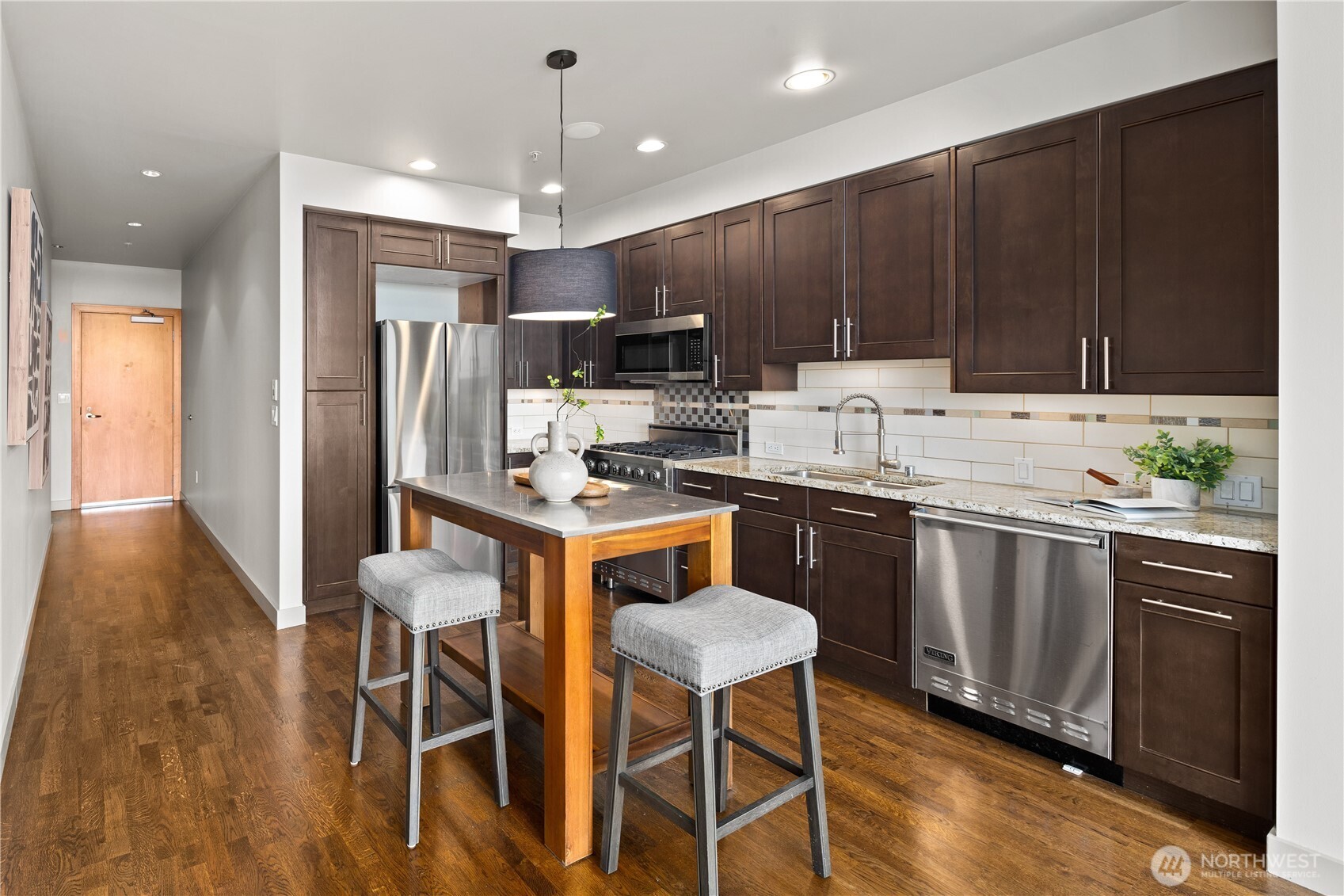 10650 NE 9th Place Unit: 1925