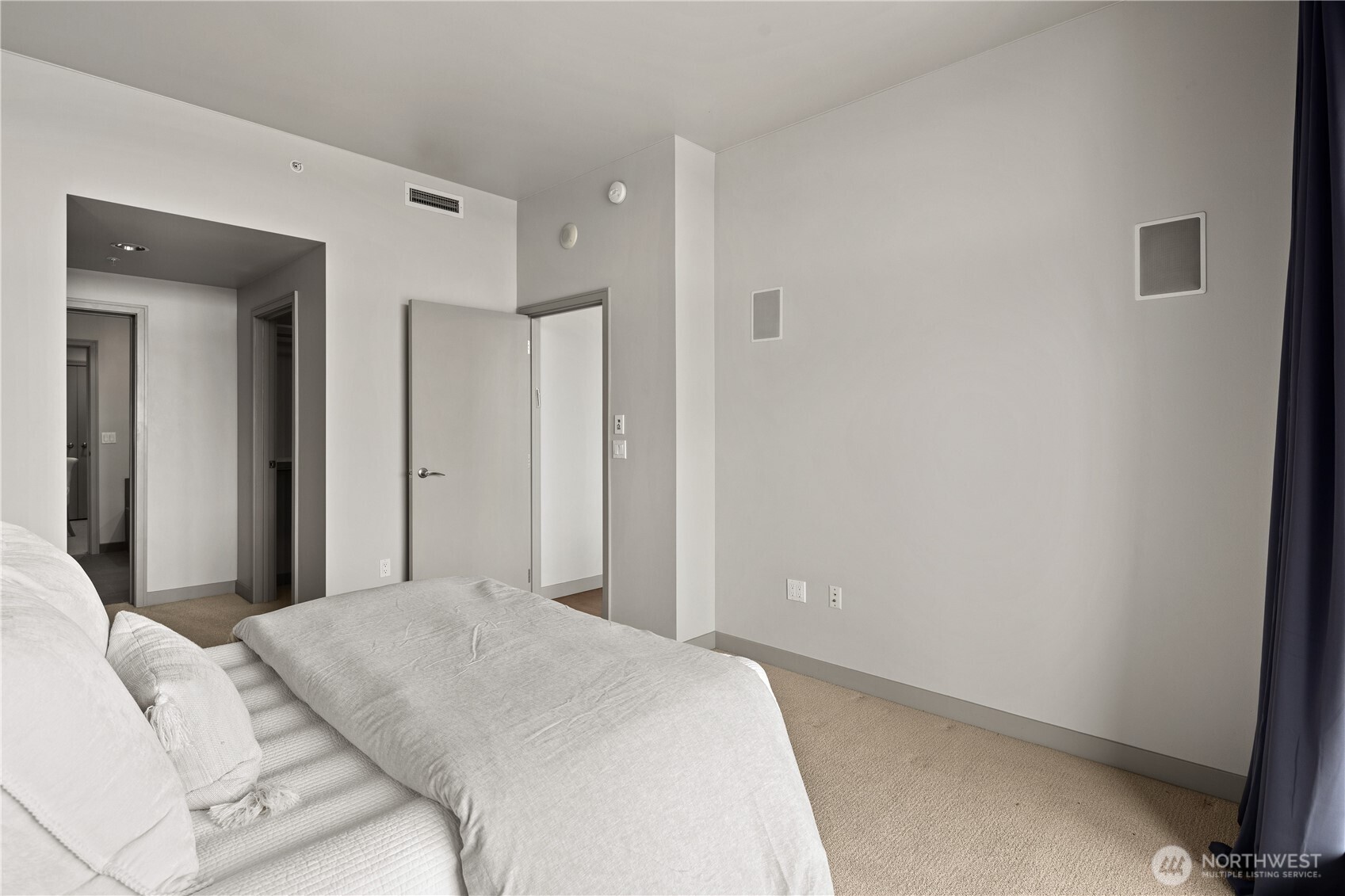 10650 NE 9th Place Unit: 1925