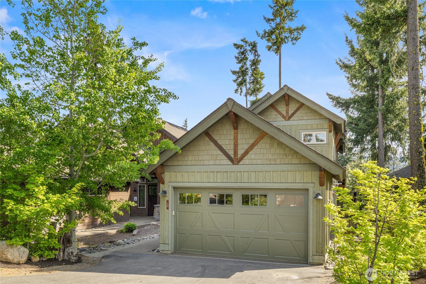 300 Sweet Shop Ln