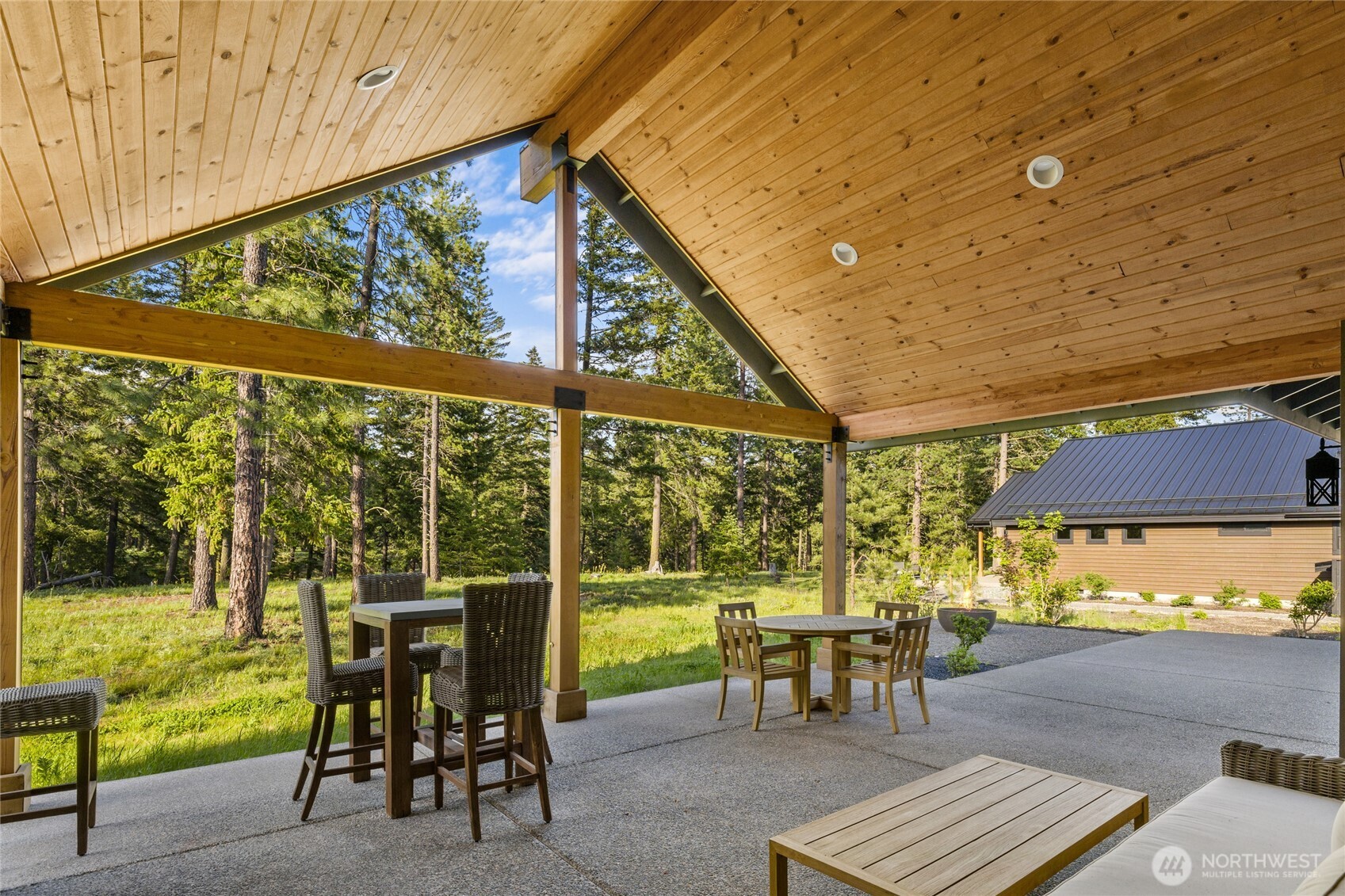 1050 Domerie Park Loop