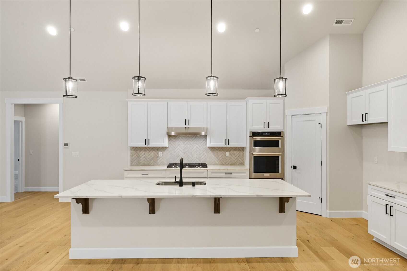 1050 Domerie Park Loop