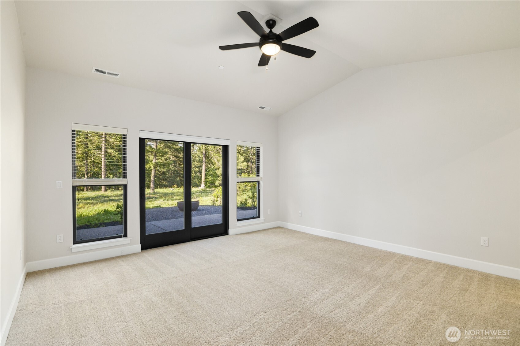 1050 Domerie Park Loop