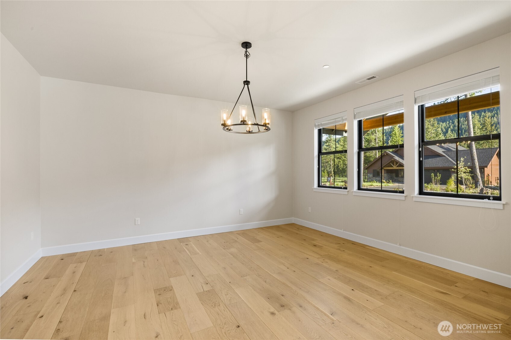 1050 Domerie Park Loop