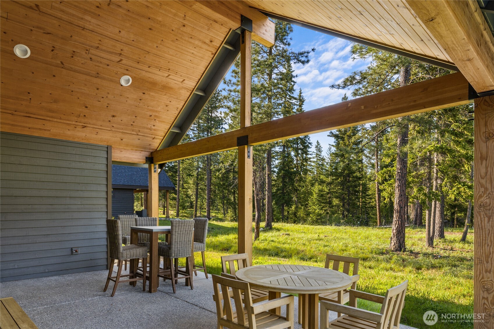1050 Domerie Park Loop