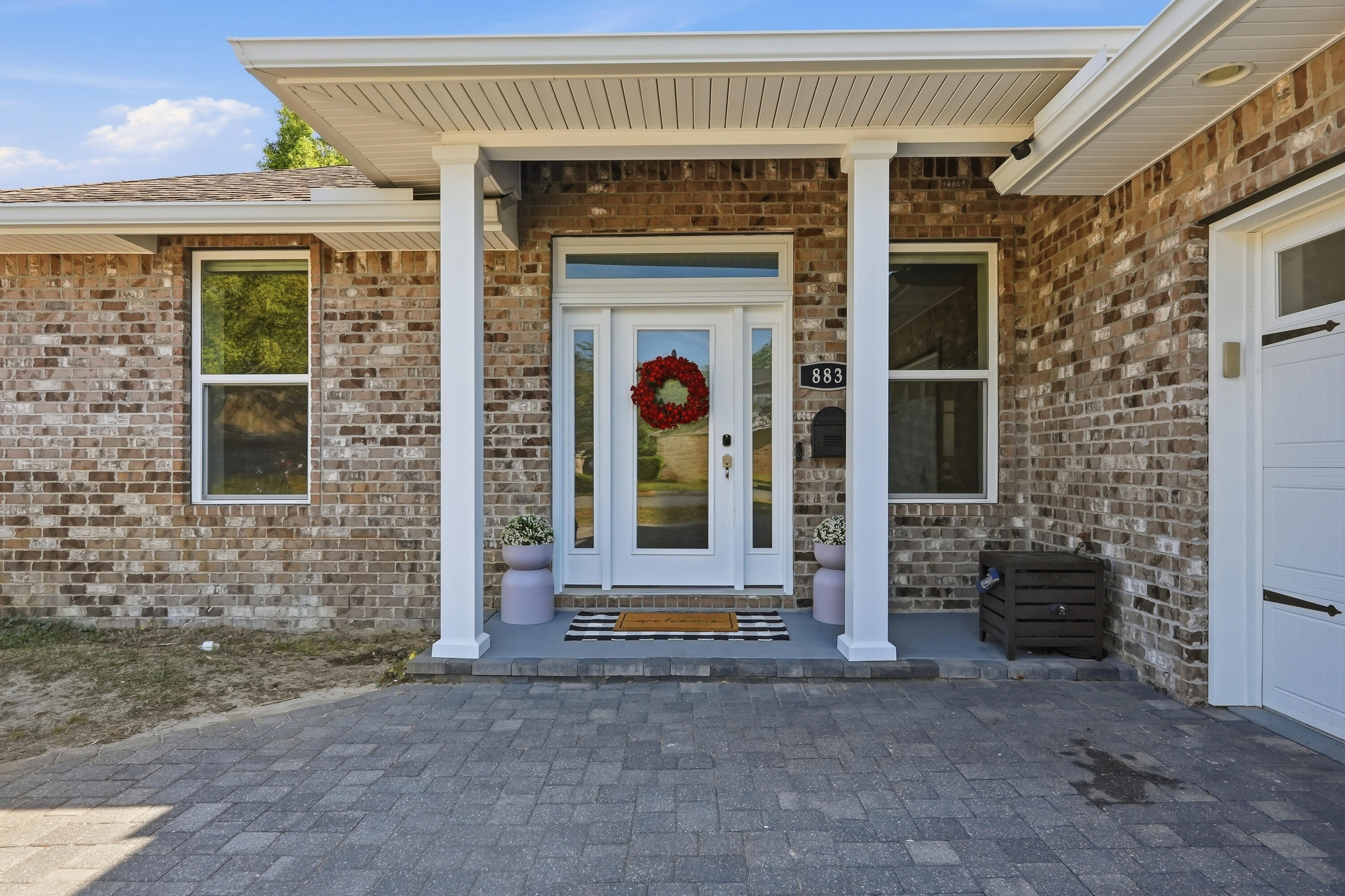 883 Shalimar Court