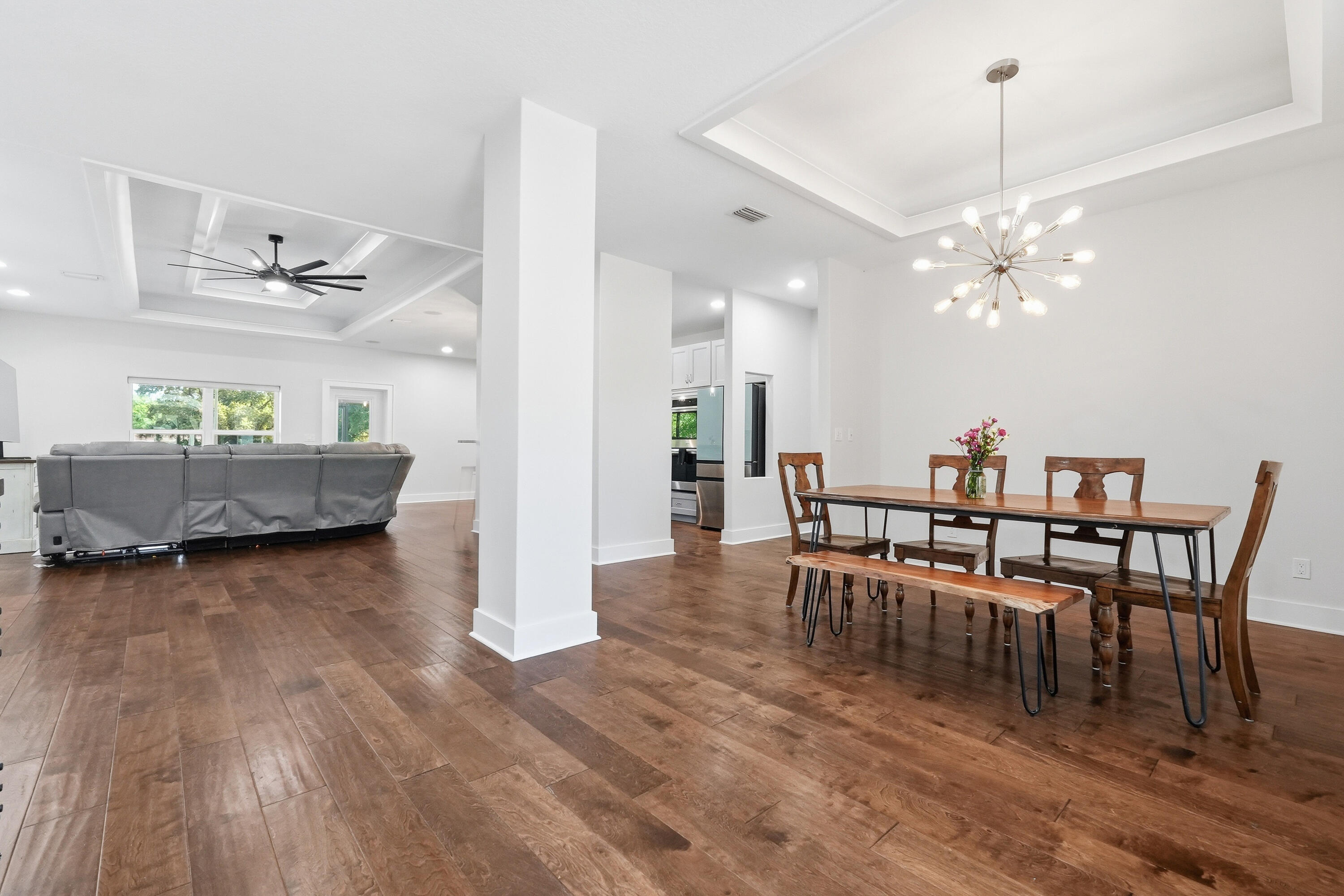 883 Shalimar Court