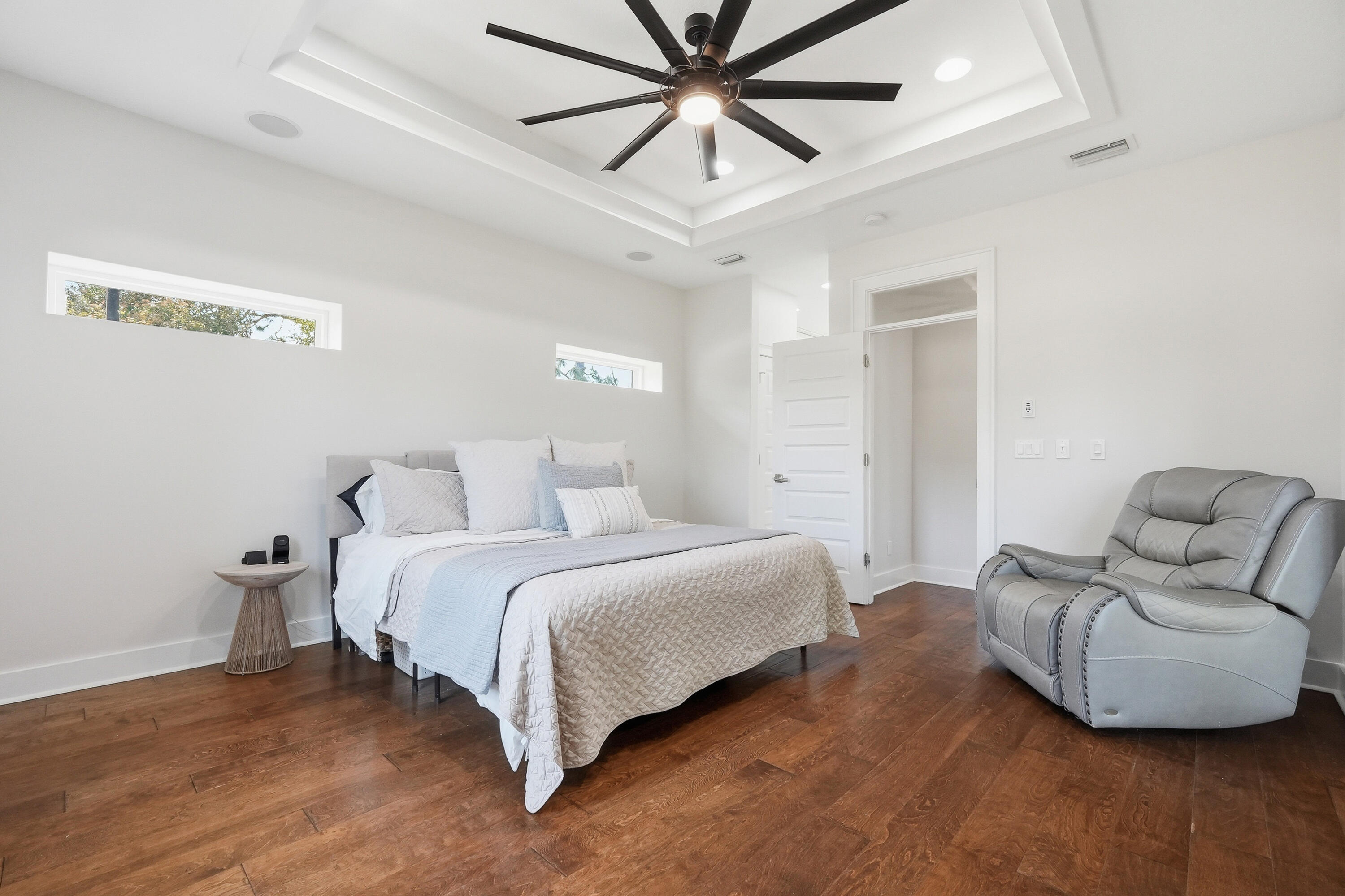 883 Shalimar Court