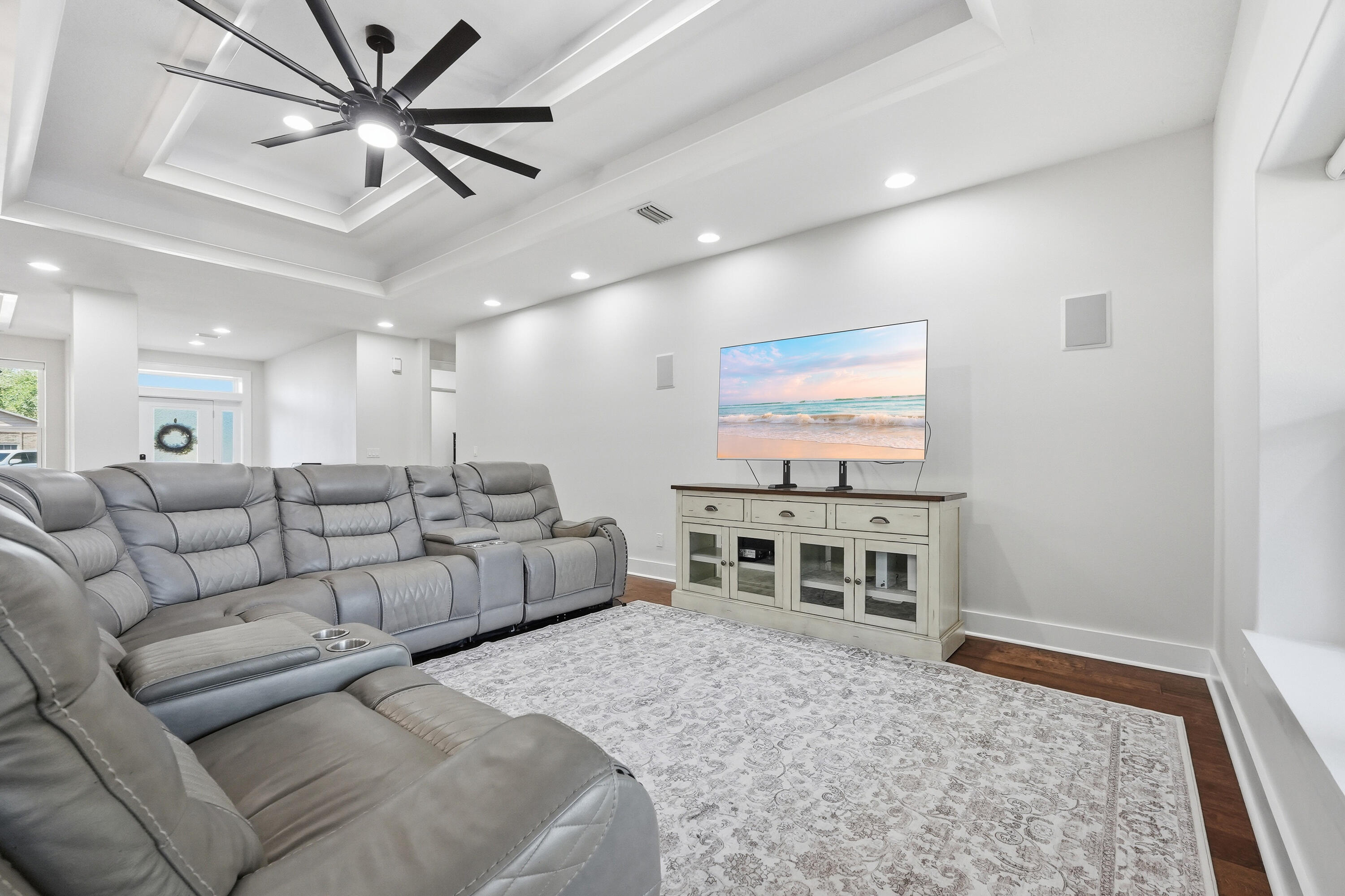 883 Shalimar Court
