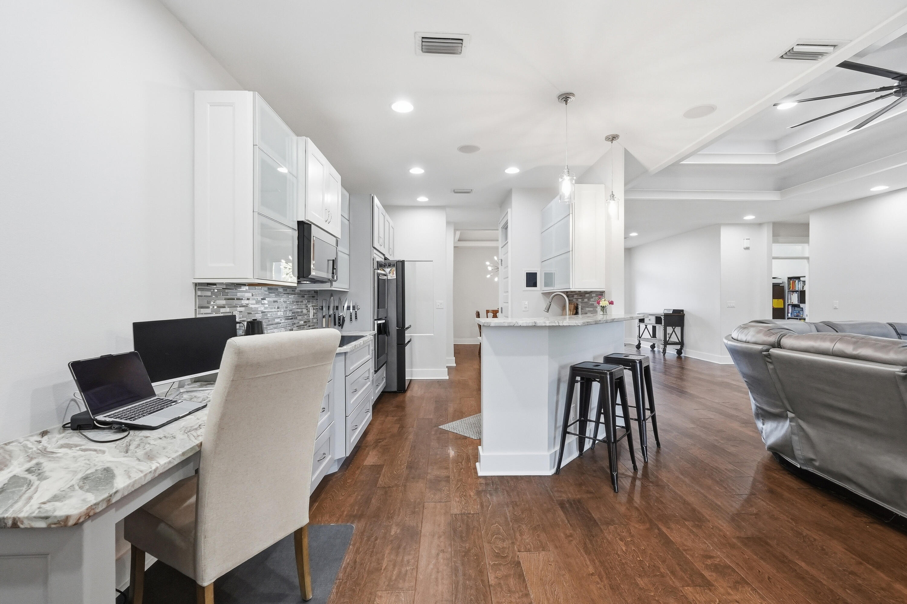 883 Shalimar Court