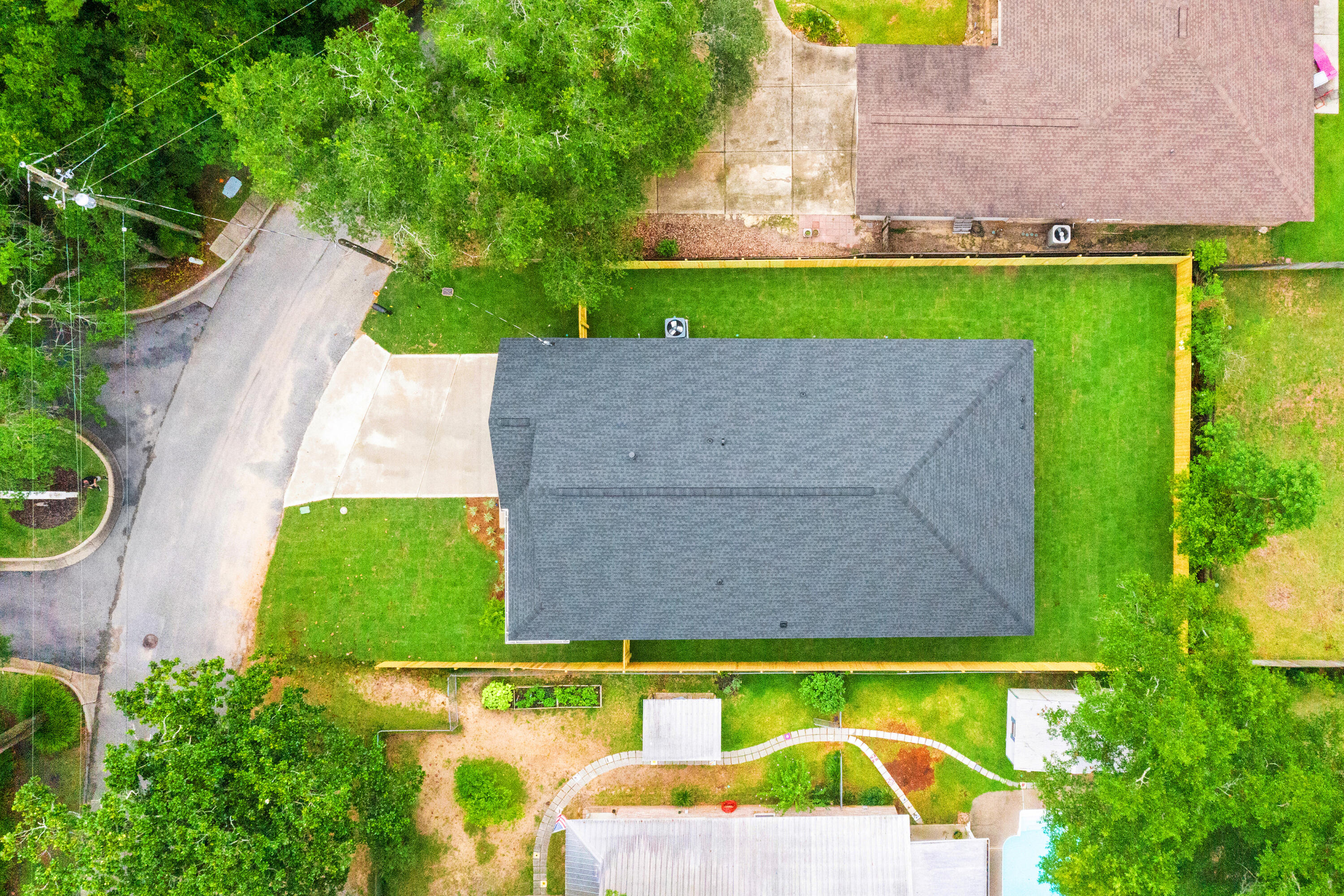 239 White Street