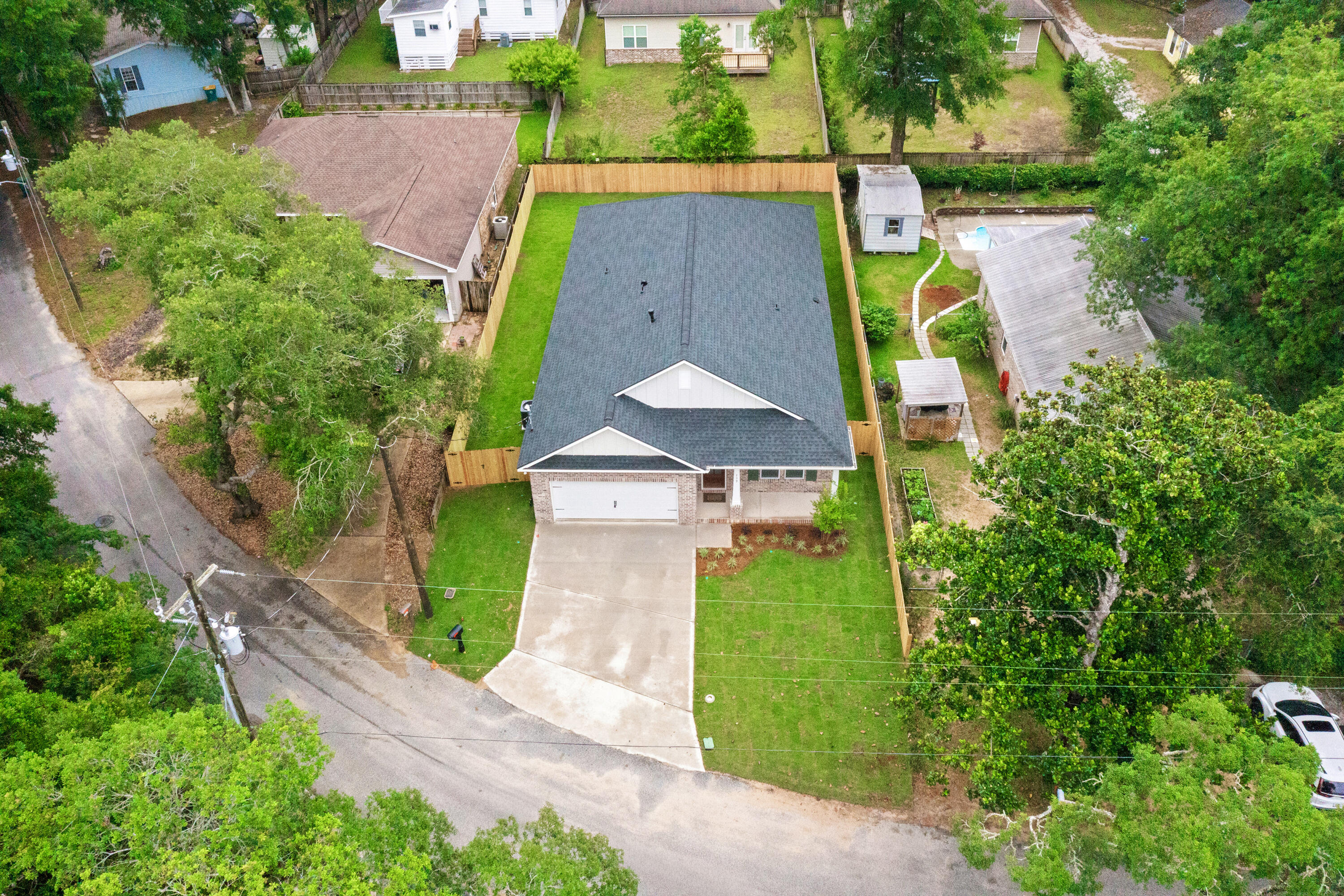 239 White Street
