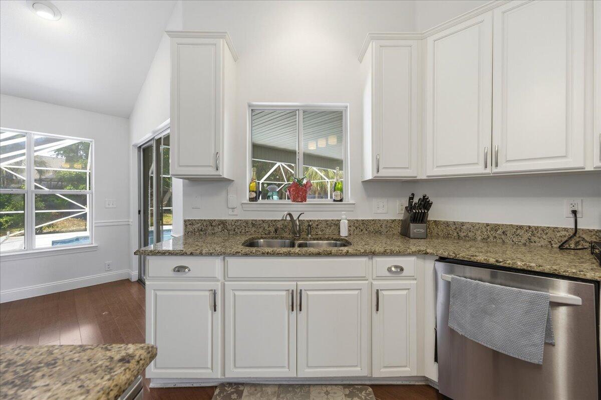 4034 Bond Circle