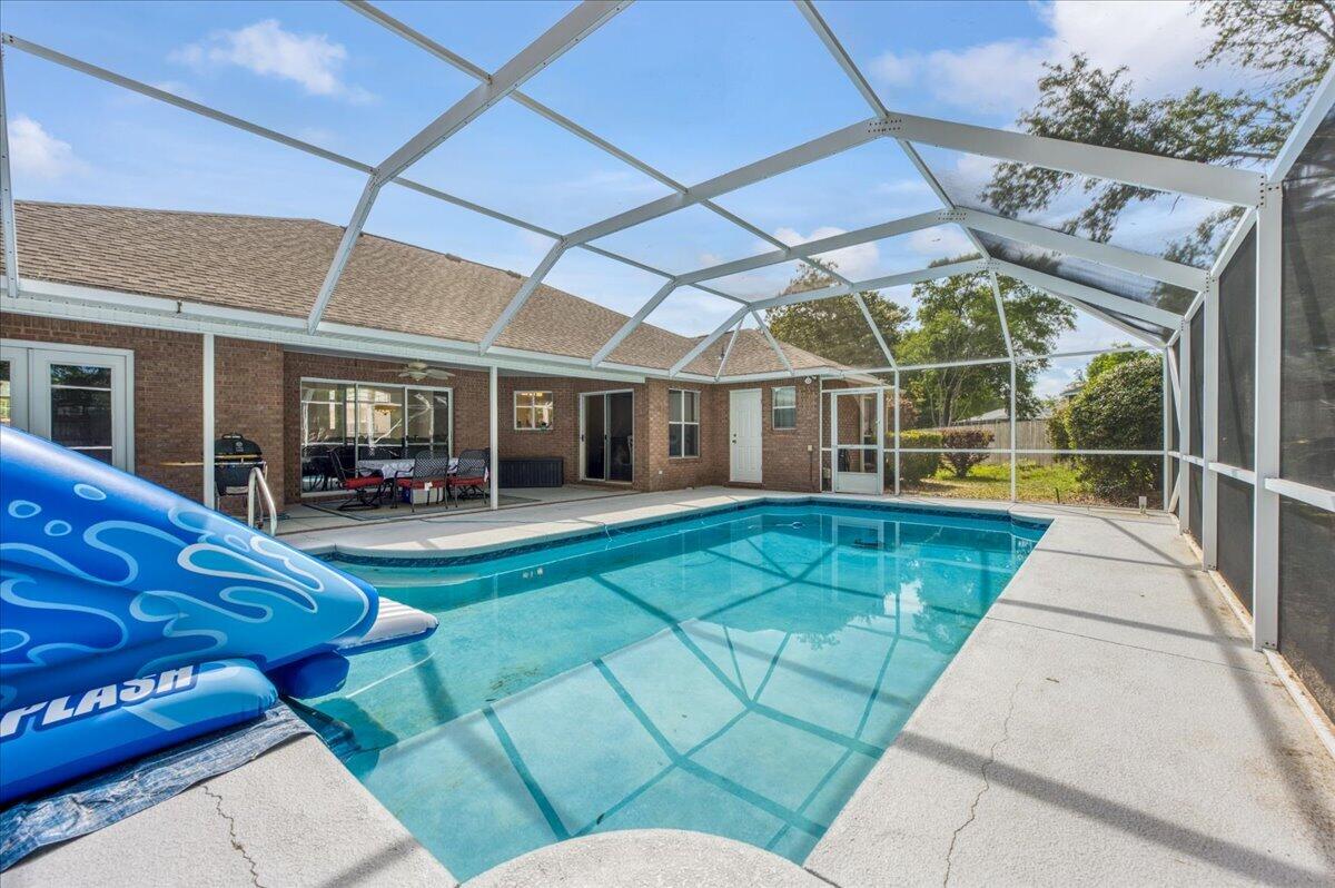 4034 Bond Circle