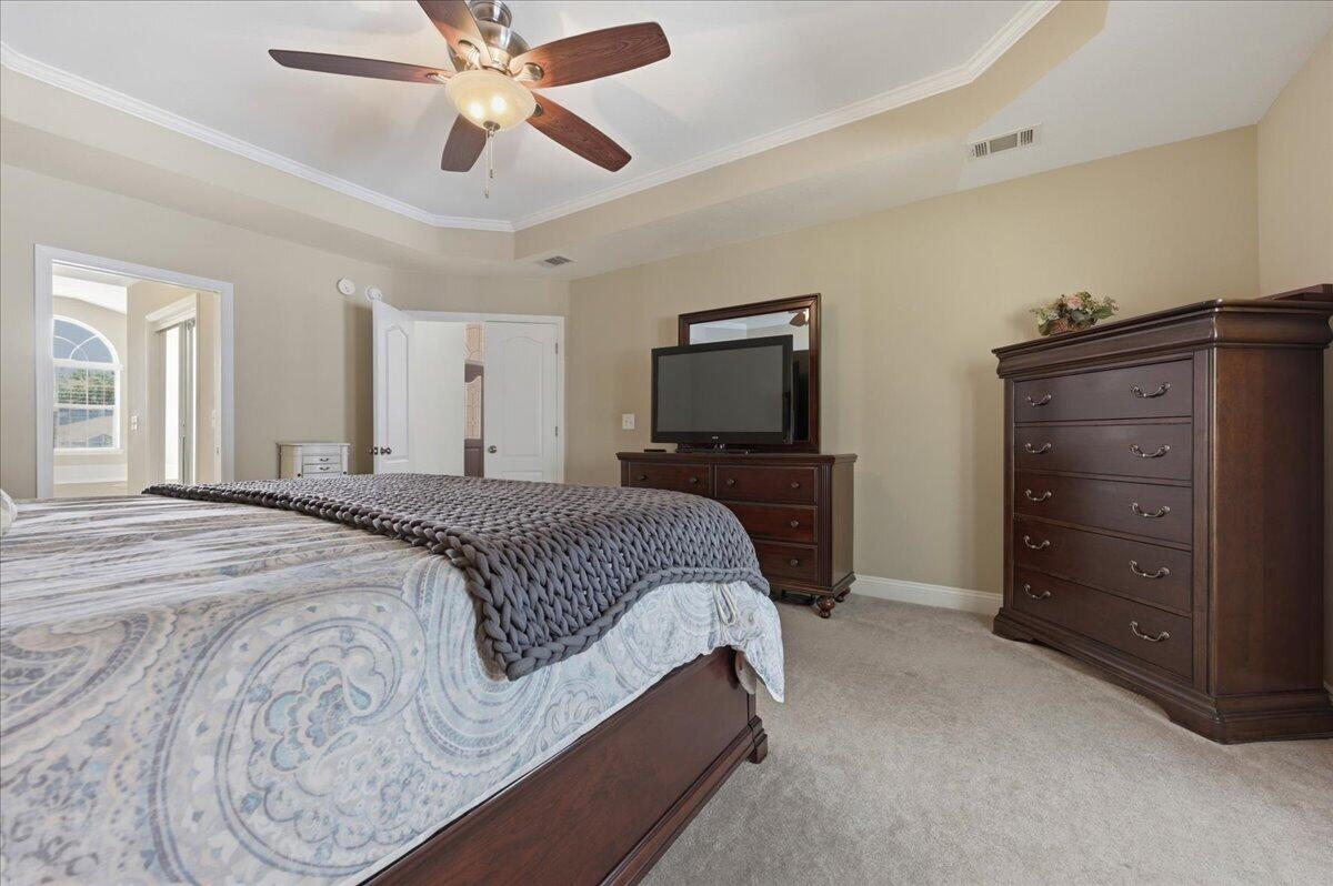 4034 Bond Circle
