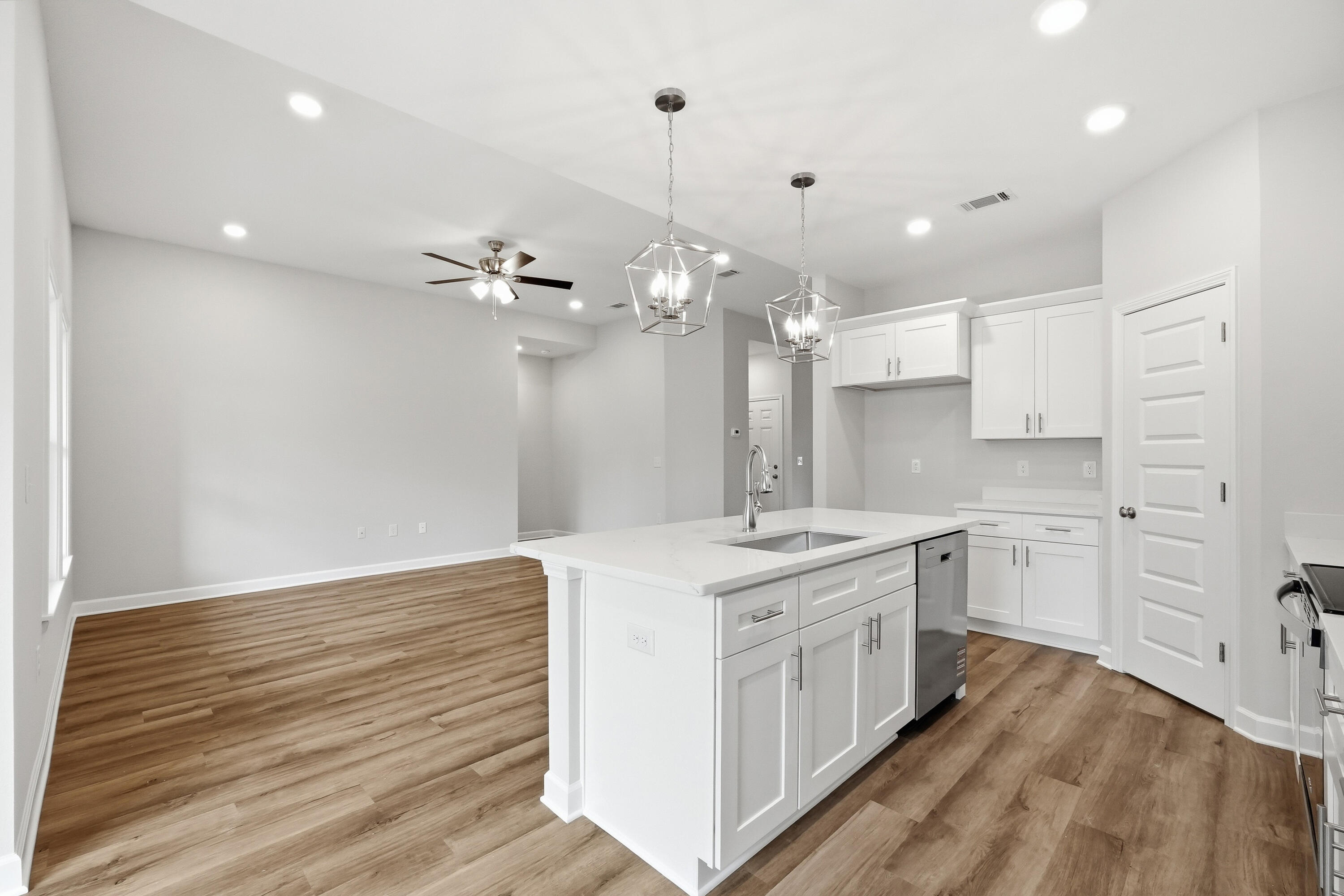98 Spooner Street, DeFuniak Springs