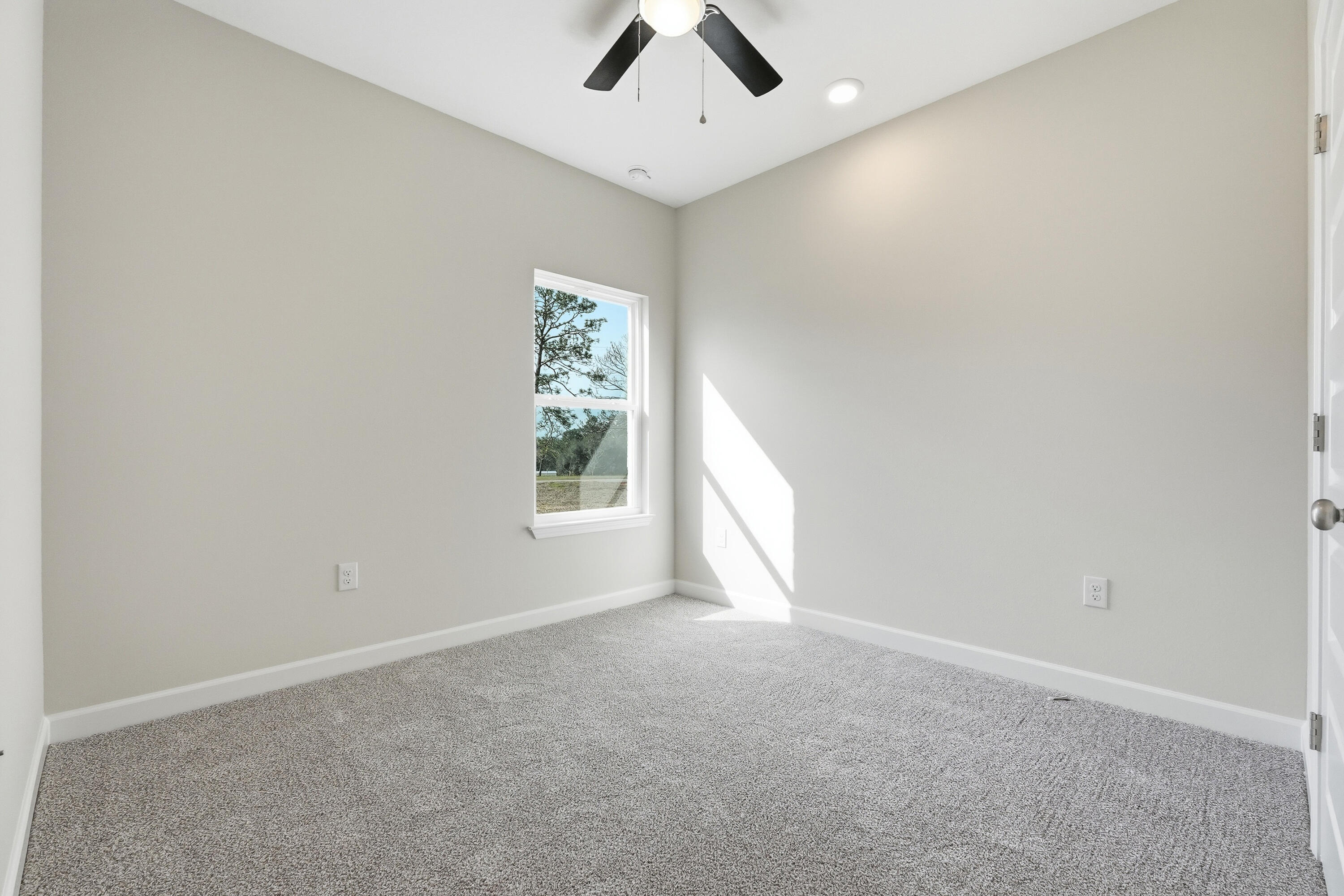 98 Spooner Street, DeFuniak Springs
