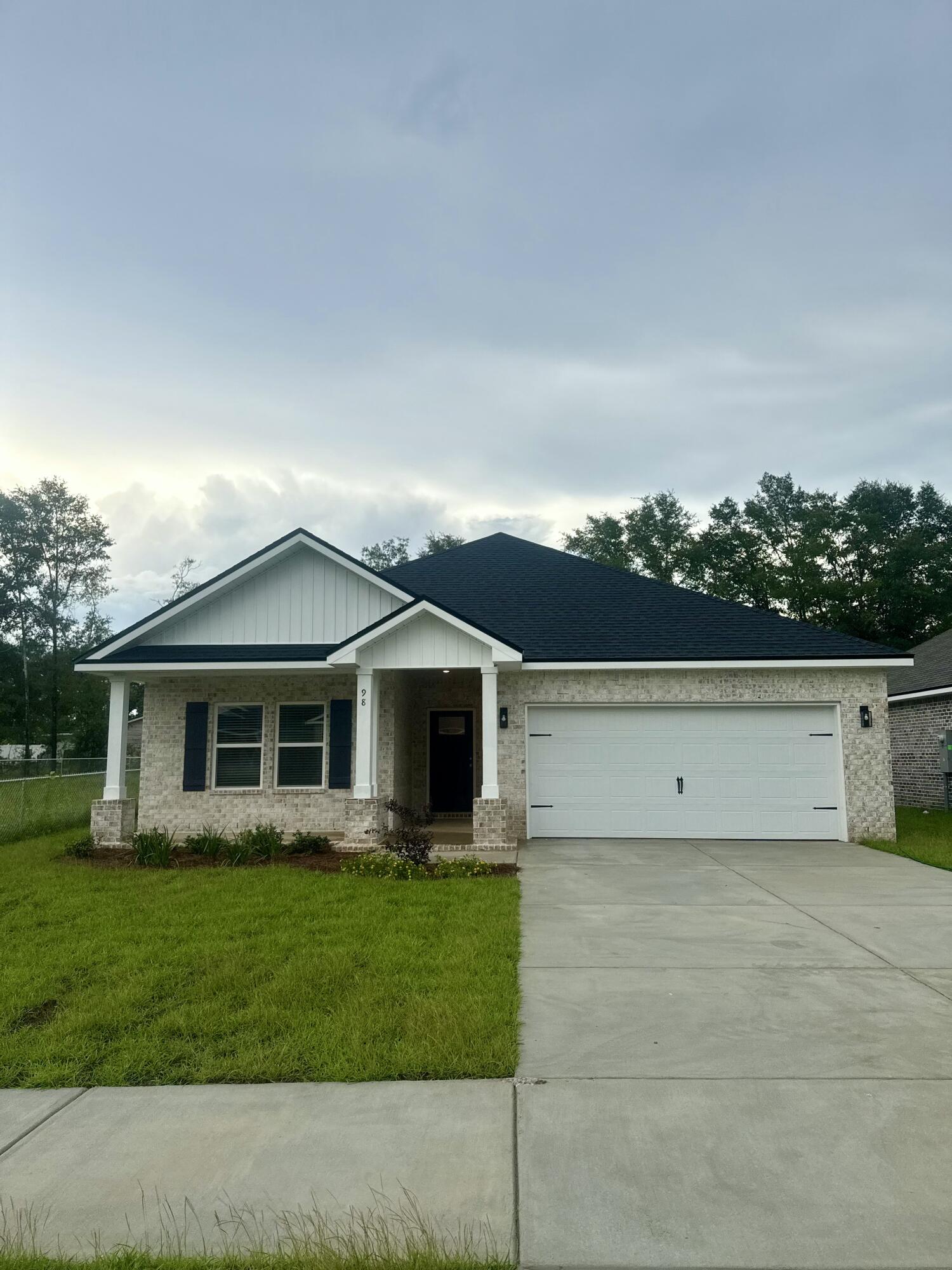 98 Spooner Street, DeFuniak Springs