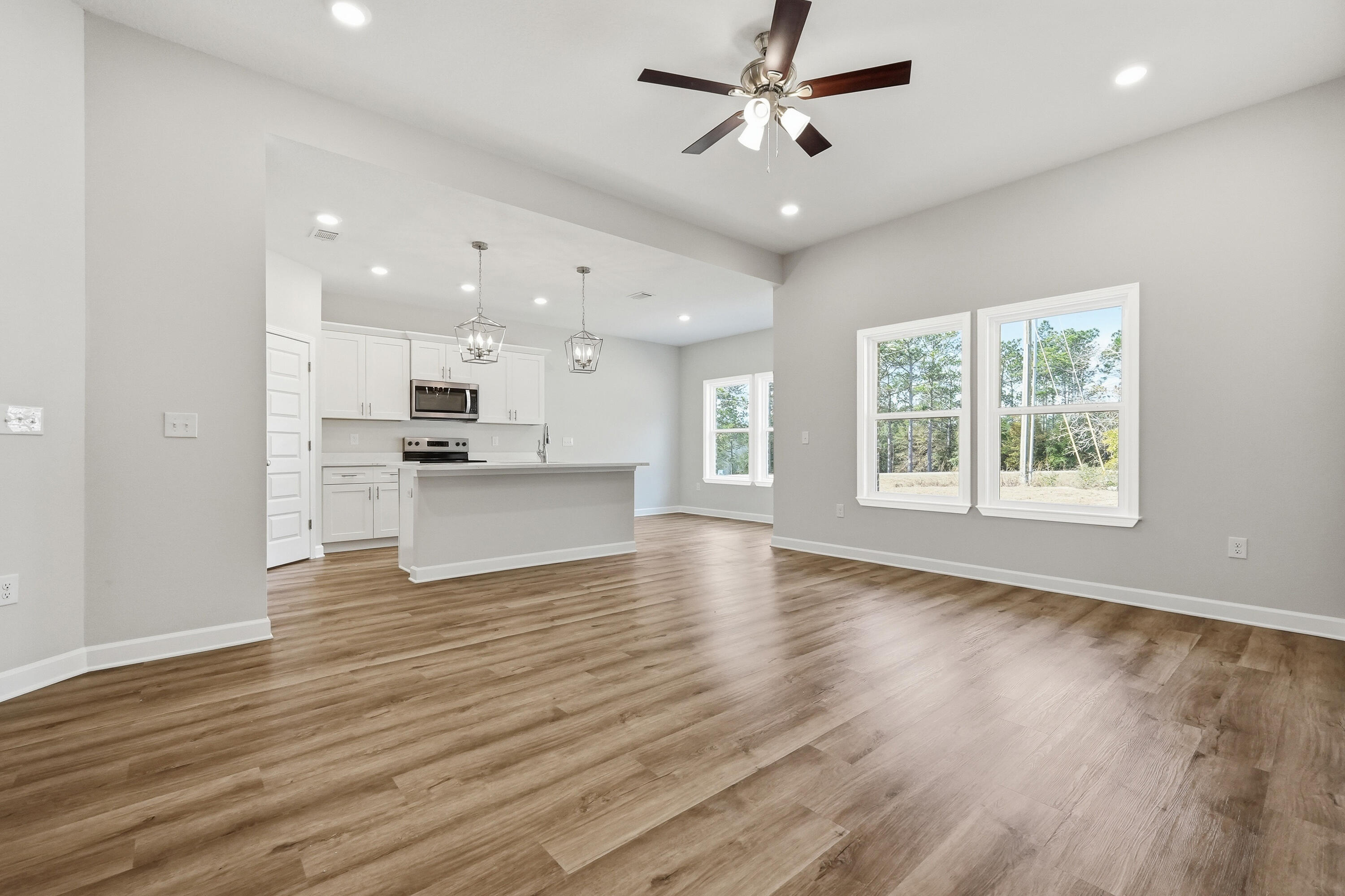 98 Spooner Street, DeFuniak Springs
