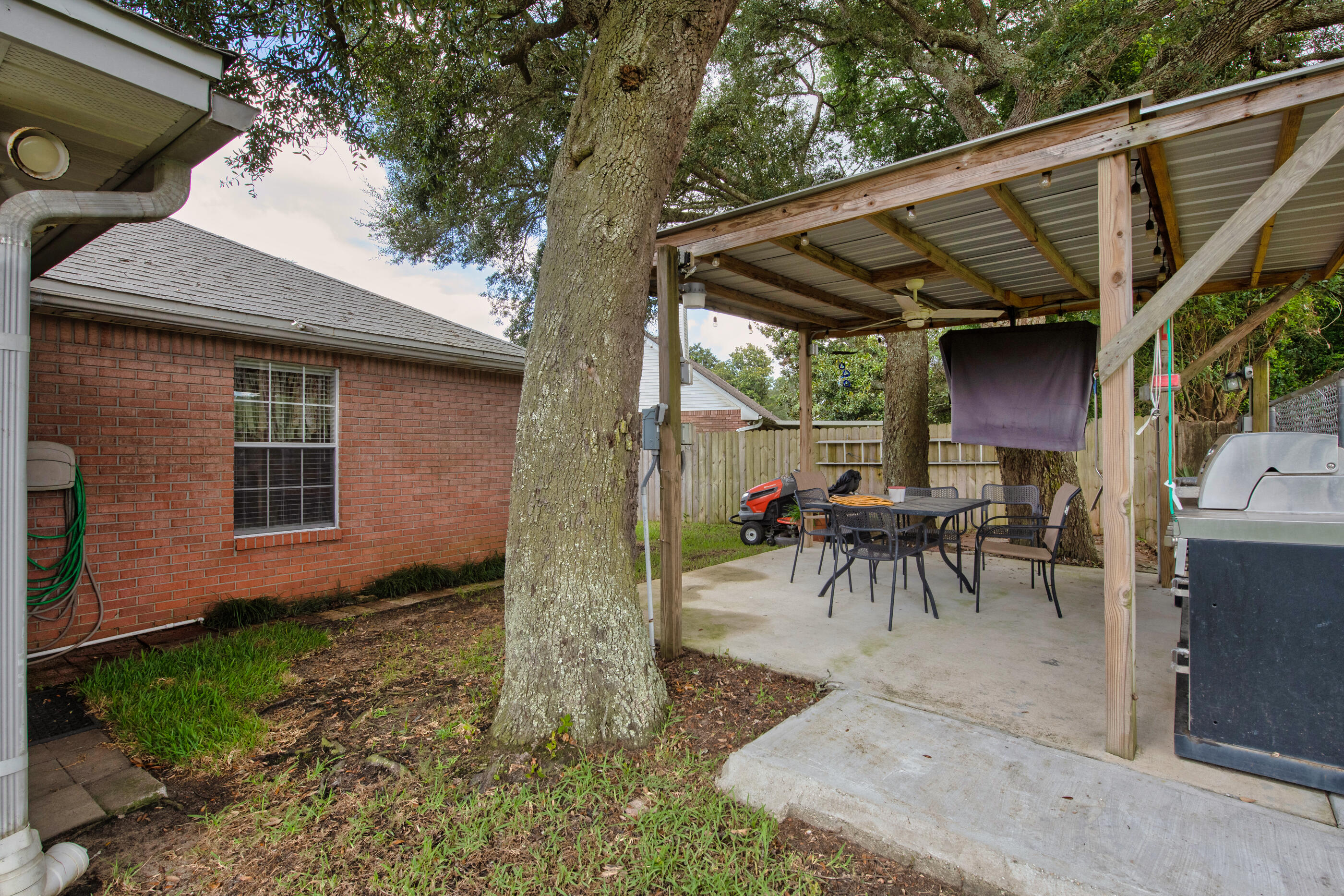 2587 Dana Court