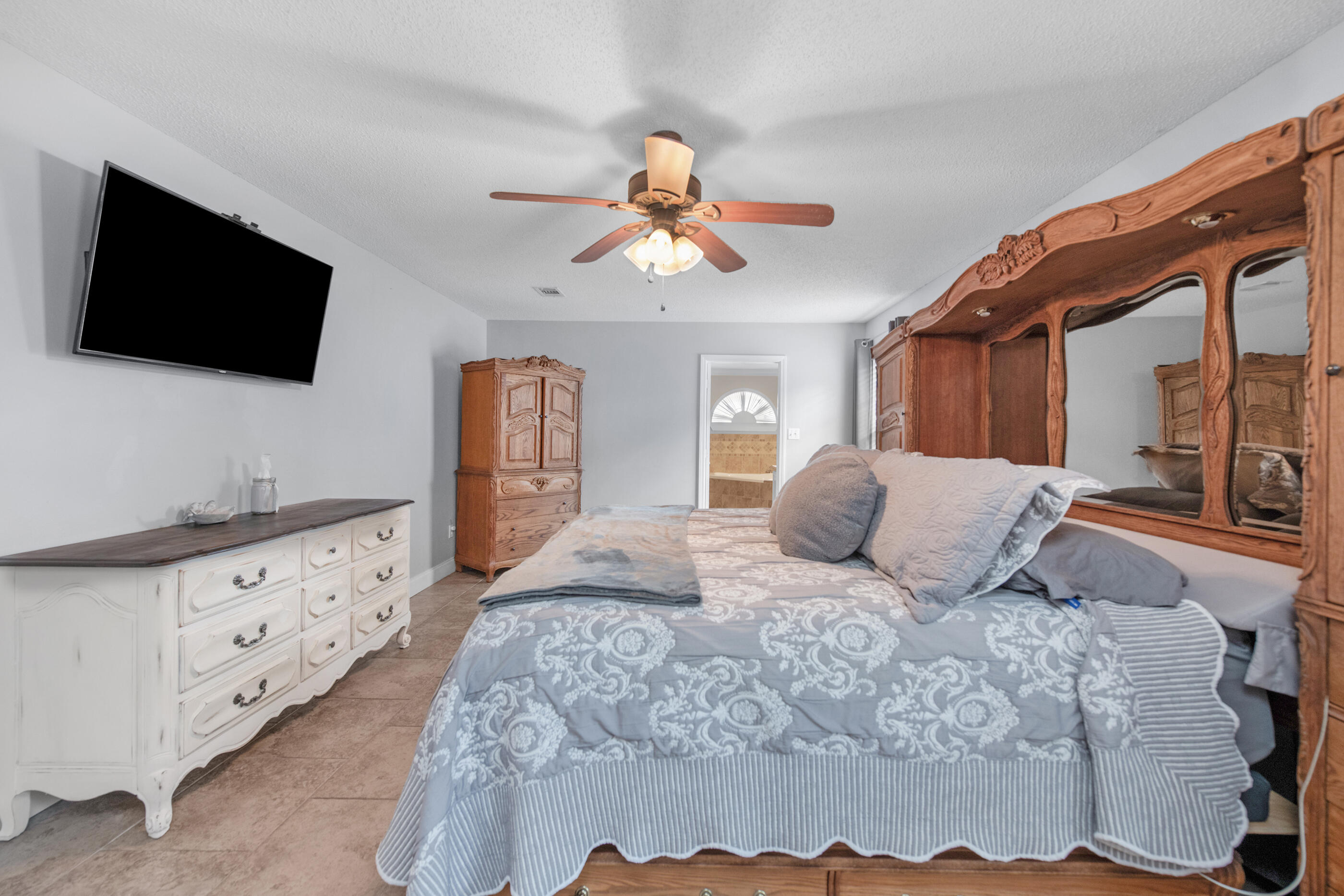 2587 Dana Court