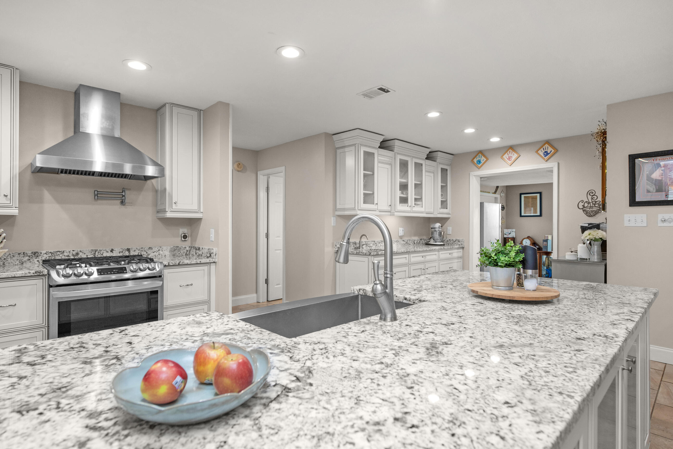 2587 Dana Court