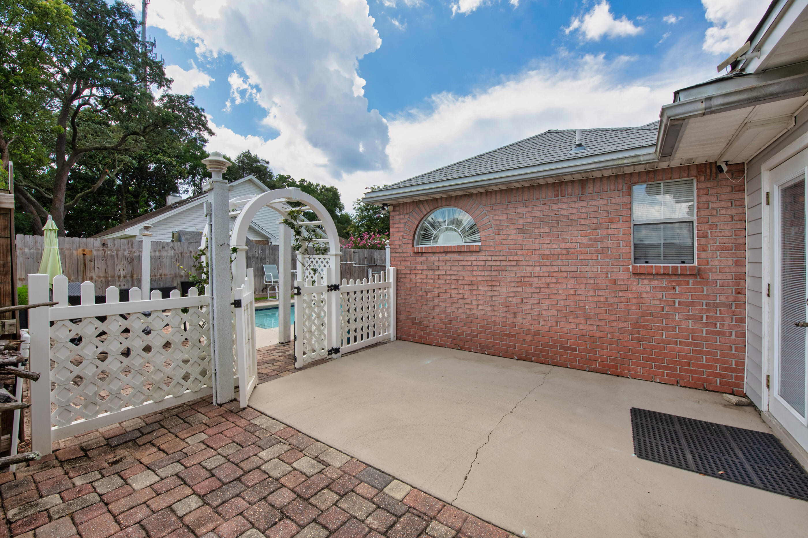 2587 Dana Court