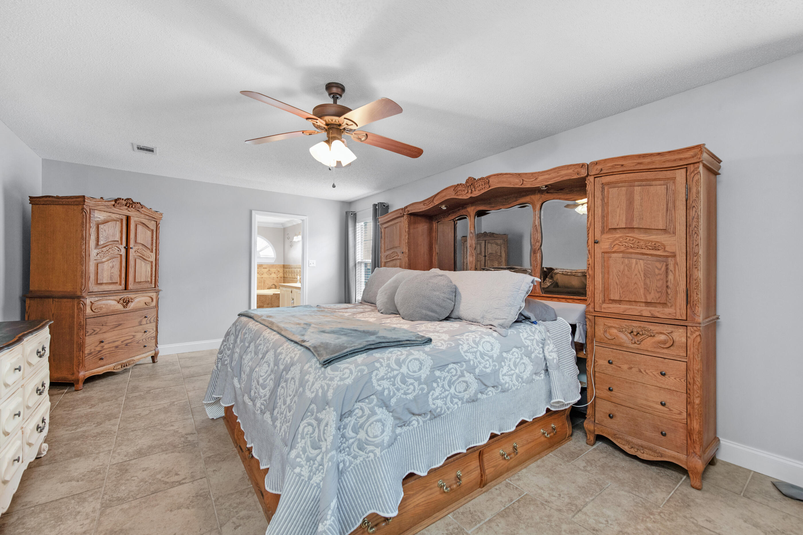 2587 Dana Court