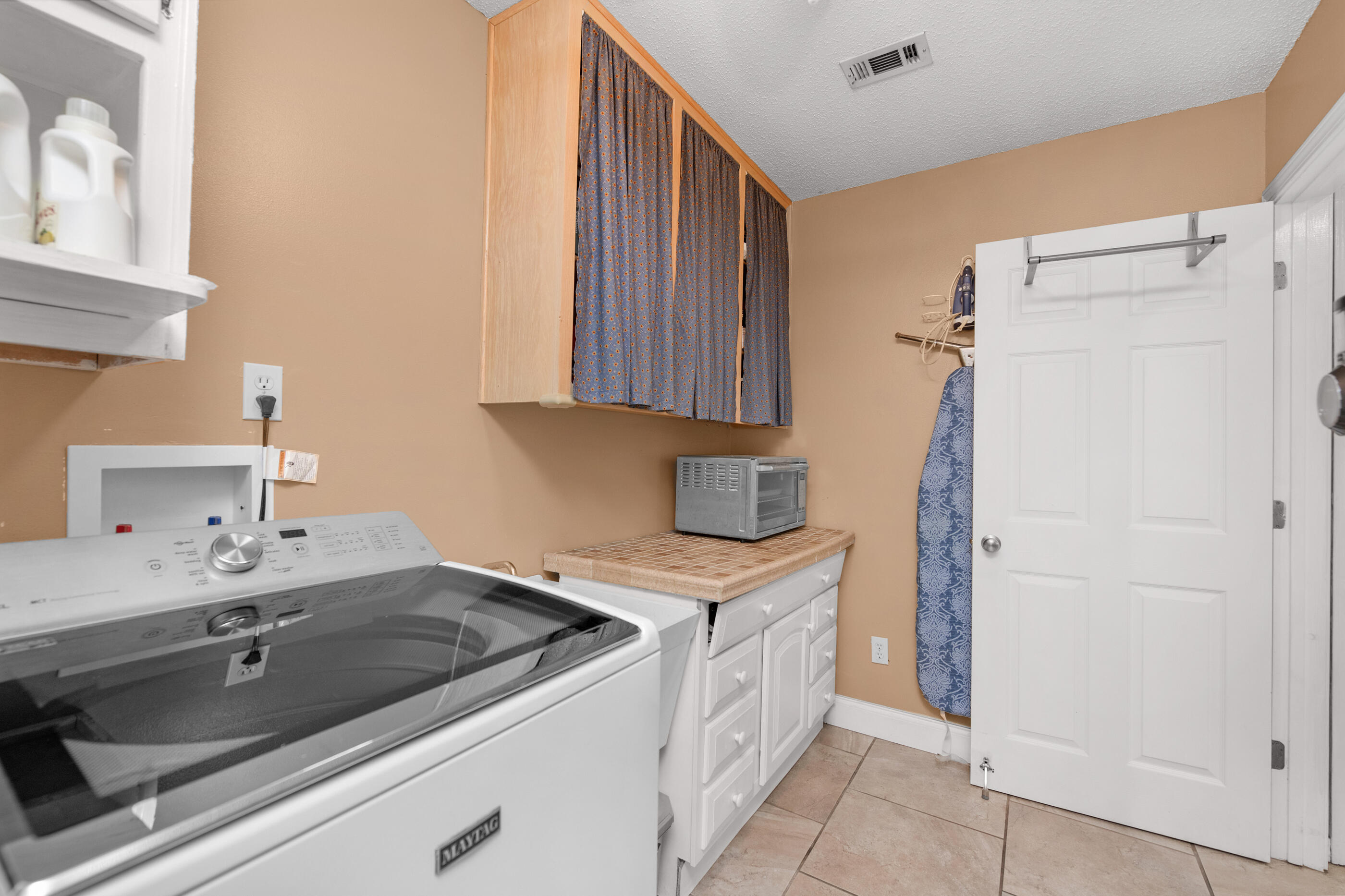 2587 Dana Court