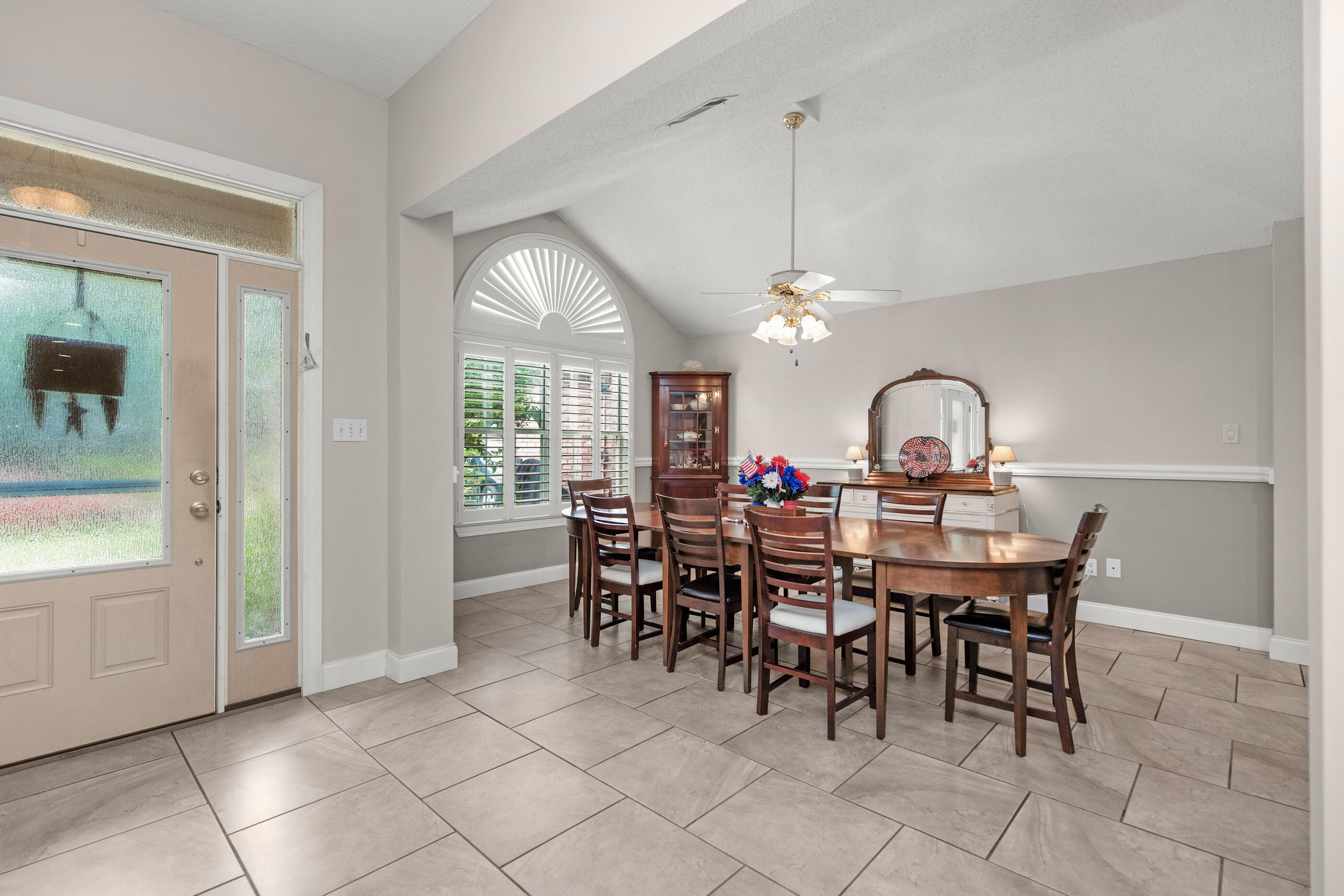 2587 Dana Court