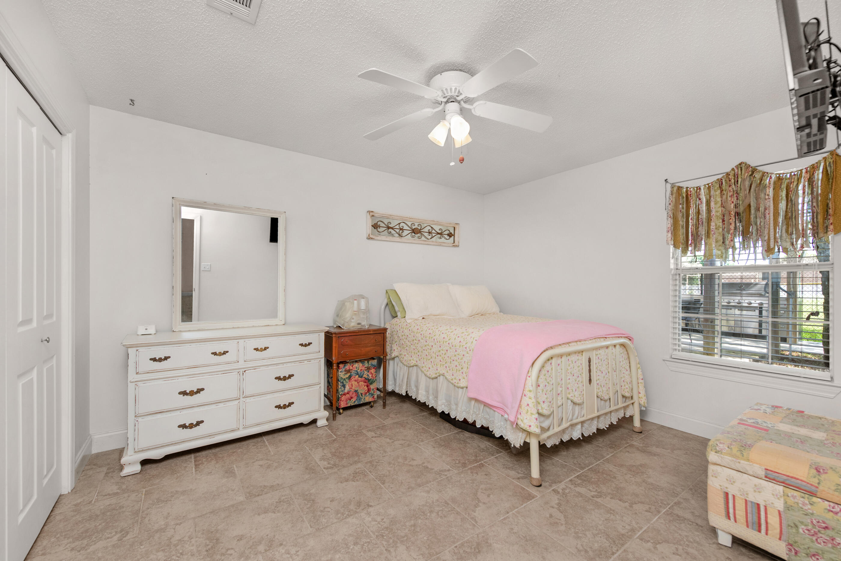 2587 Dana Court