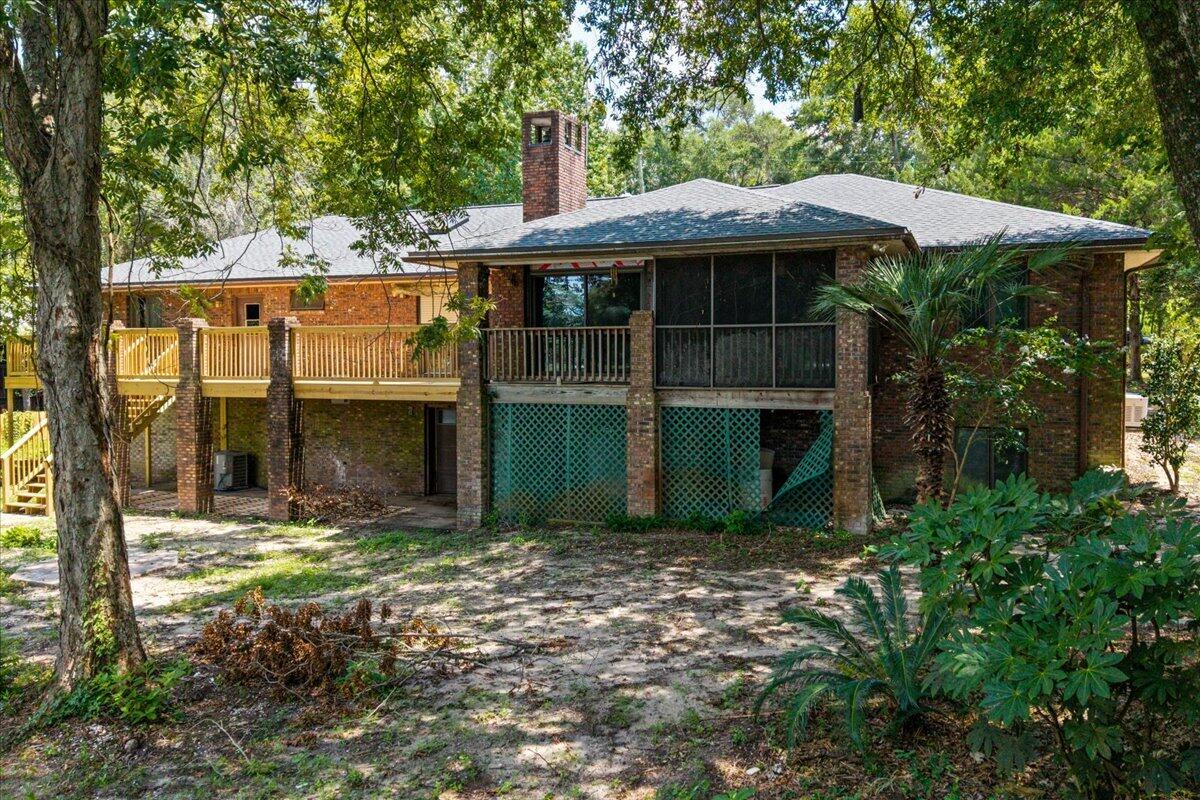 212 White Street