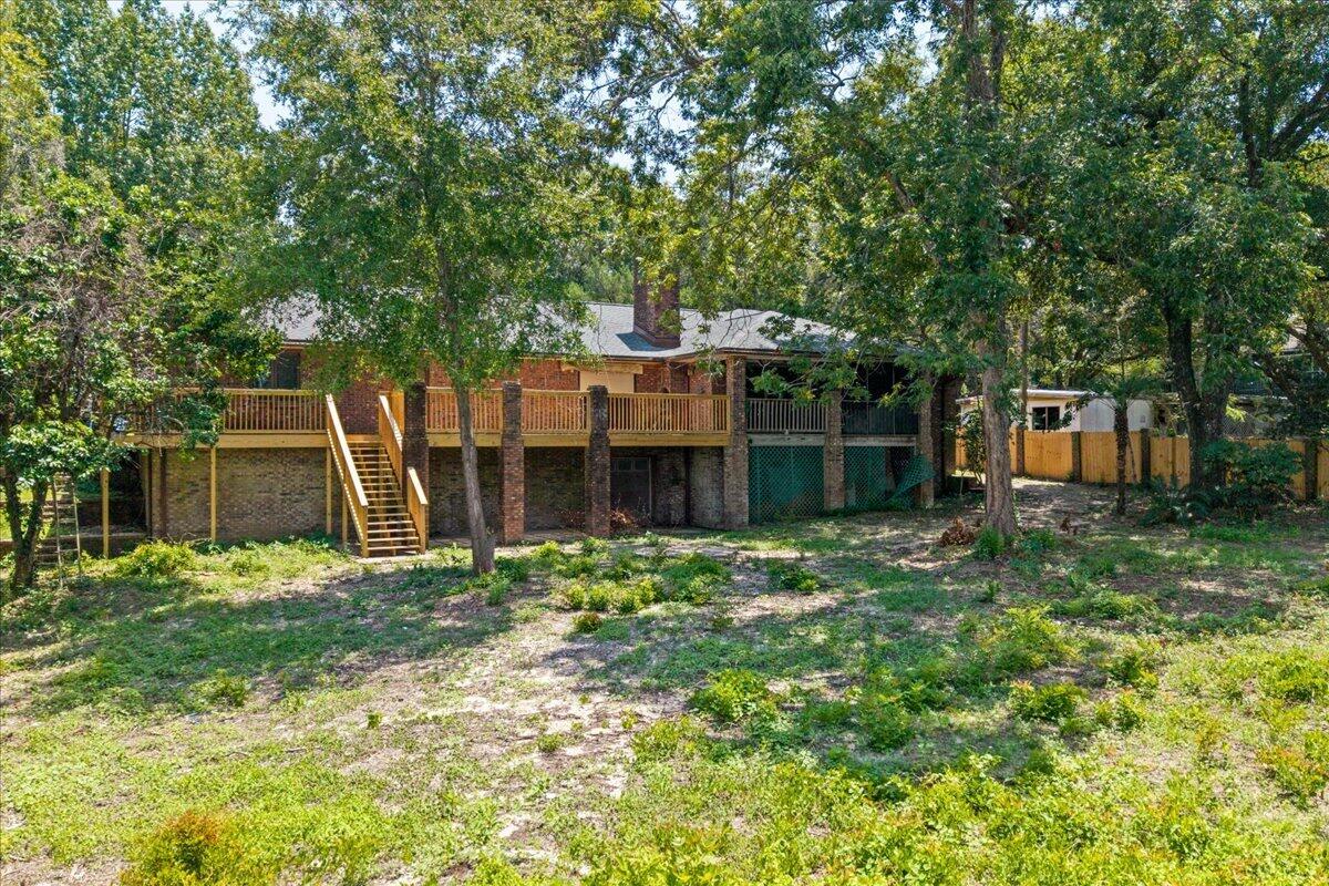 212 White Street