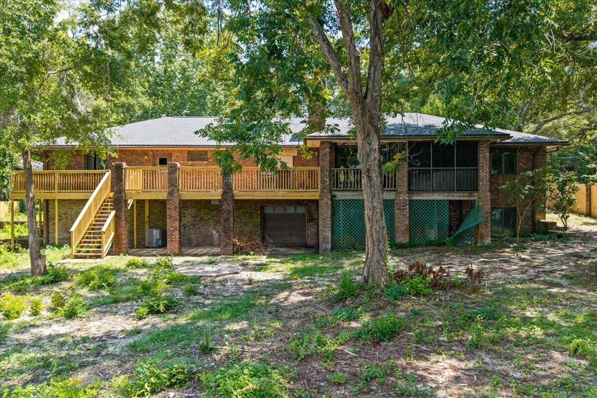 212 White Street