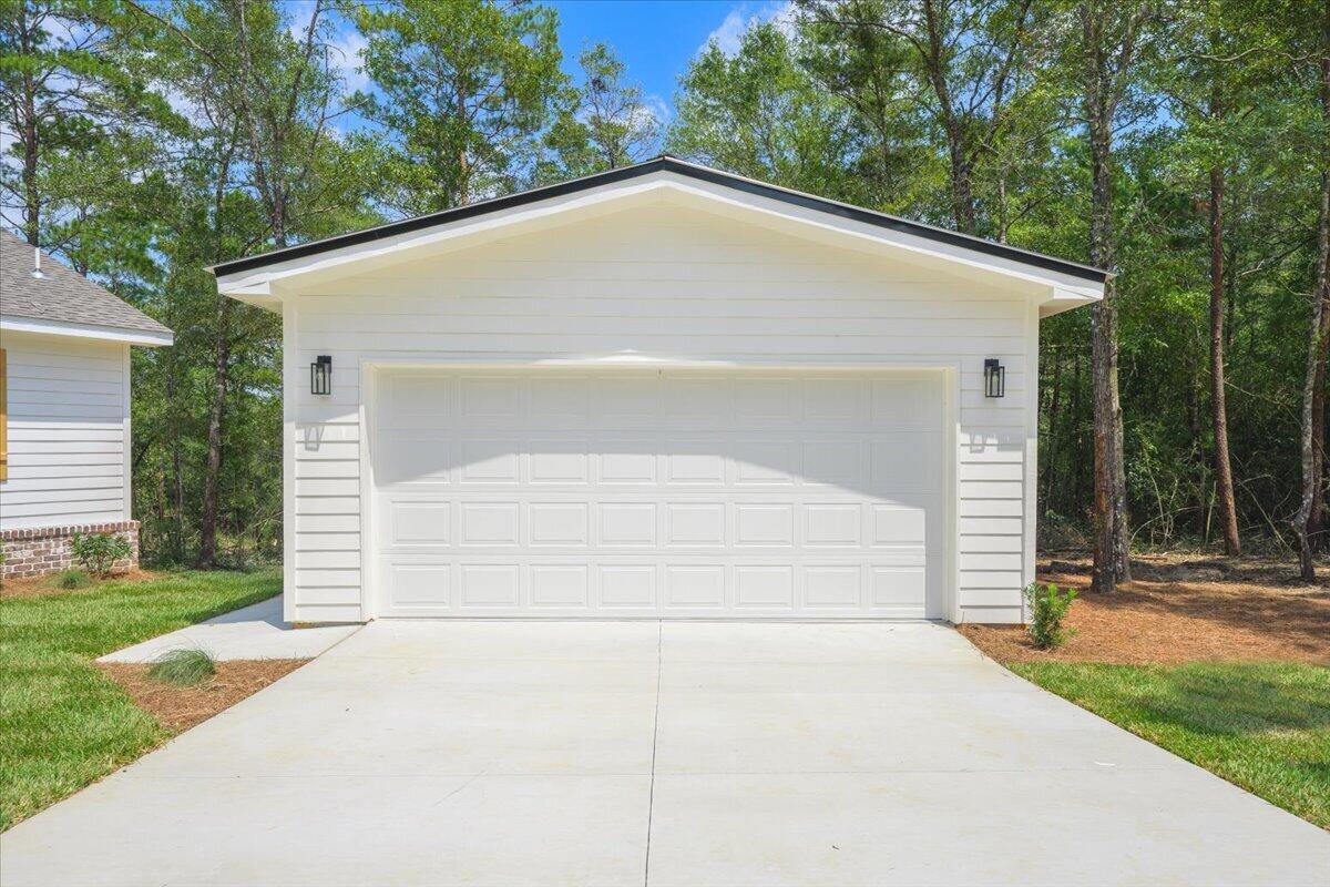 109 Spring Hill Road, DeFuniak Springs