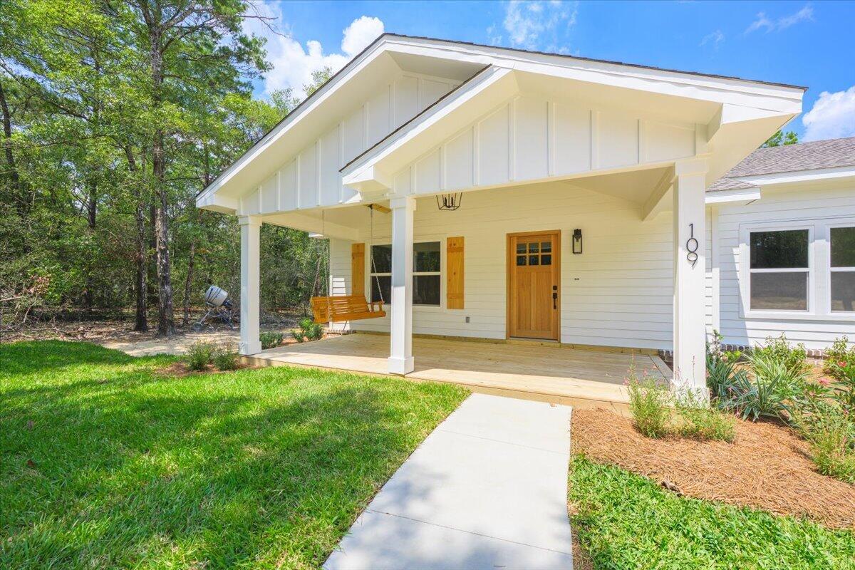 109 Spring Hill Road, DeFuniak Springs