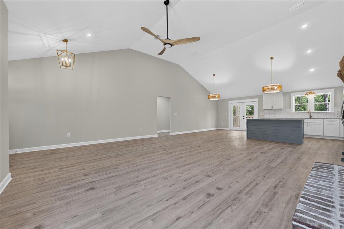 109 Spring Hill Road, DeFuniak Springs