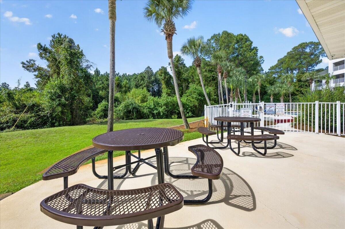 4276 Calinda Lane APT 114